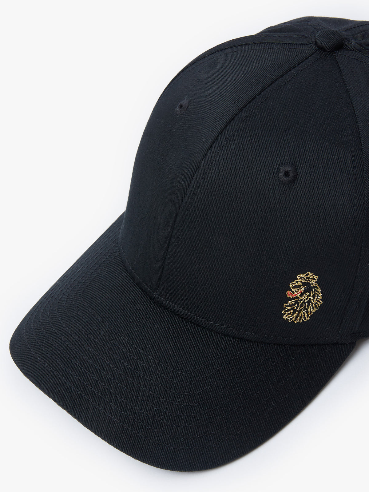 Men's black hat.