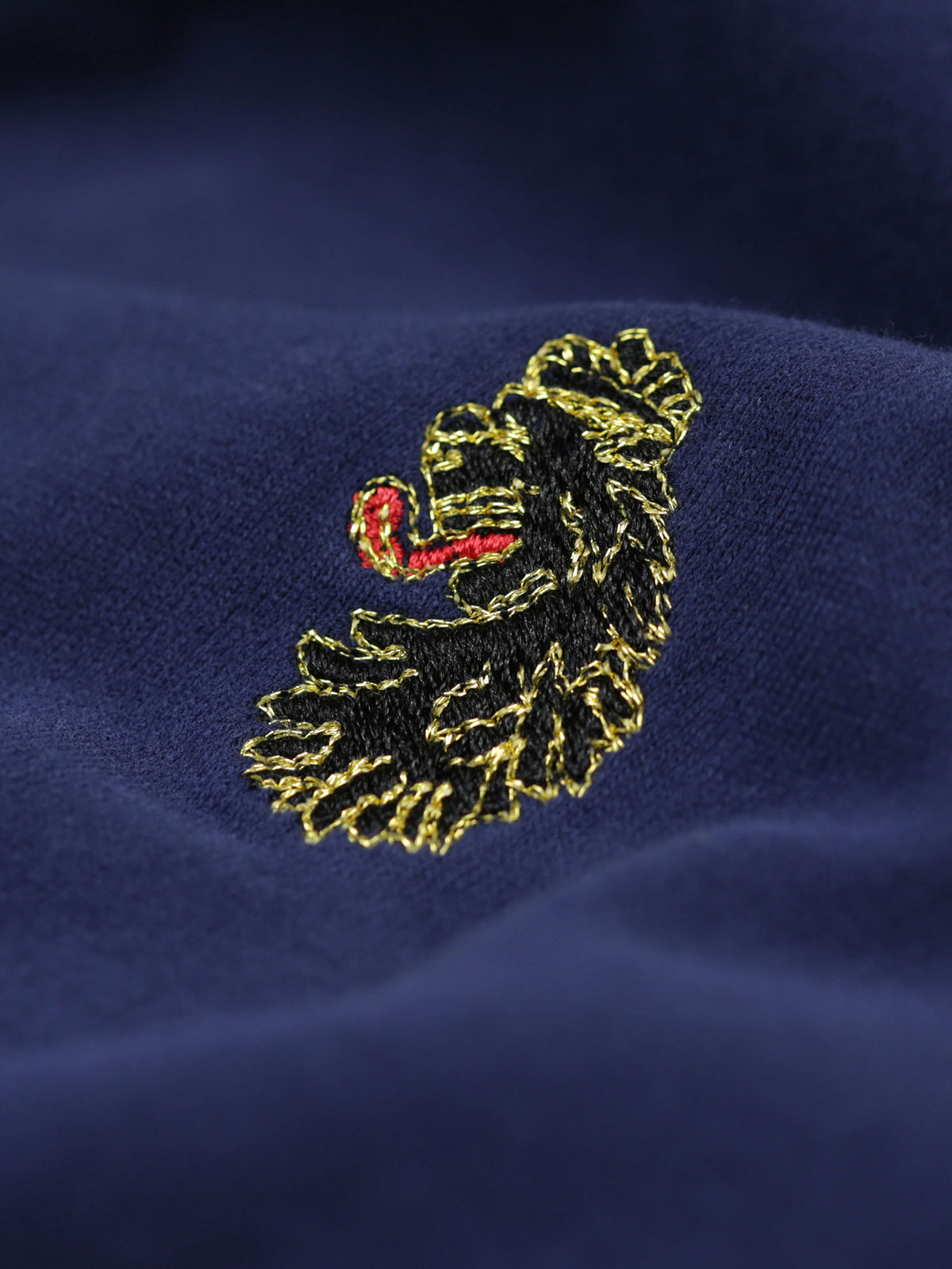 Men's navy t-shirt with crew neck and short sleeves.