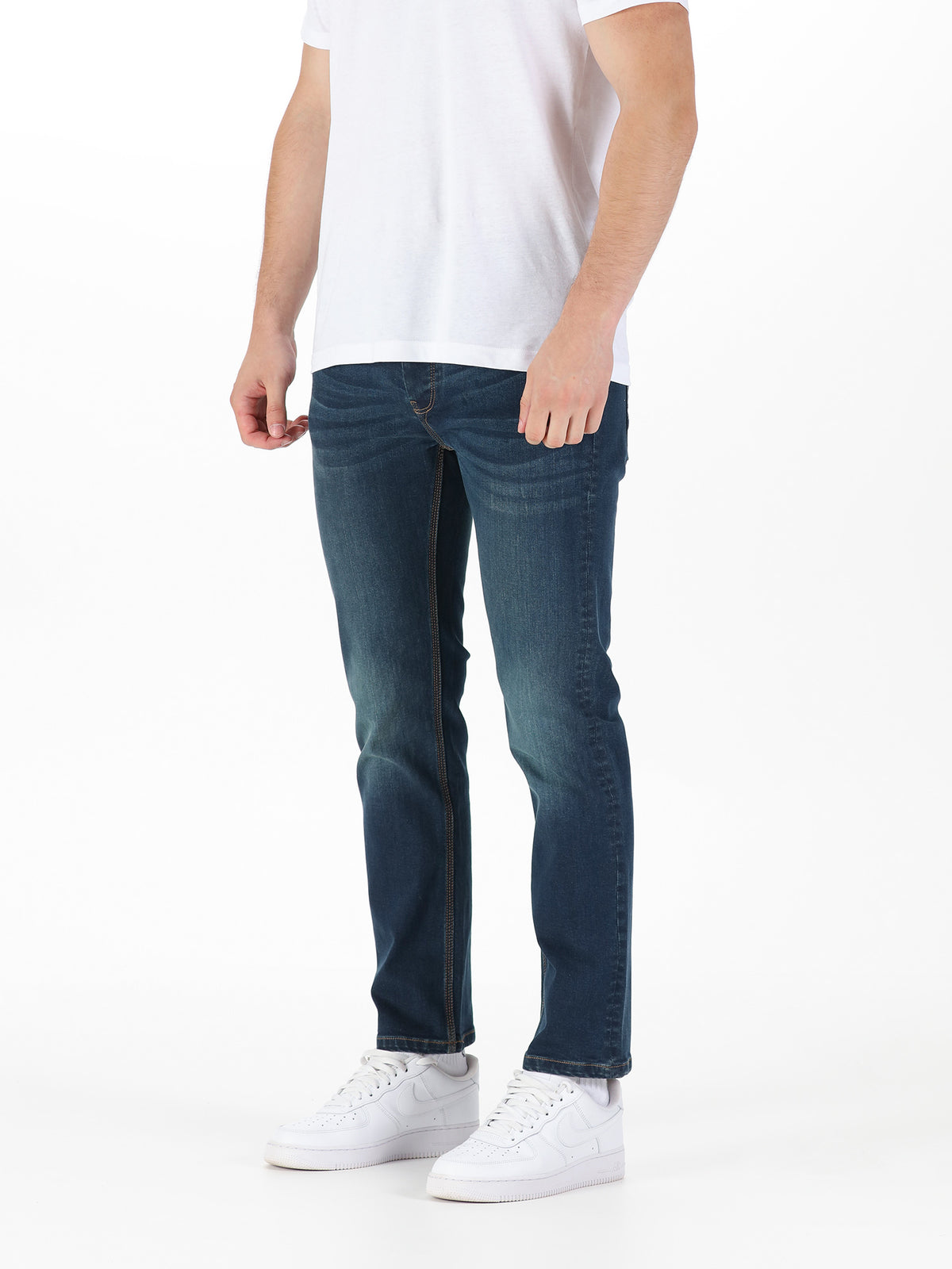 Men's blue jeans.