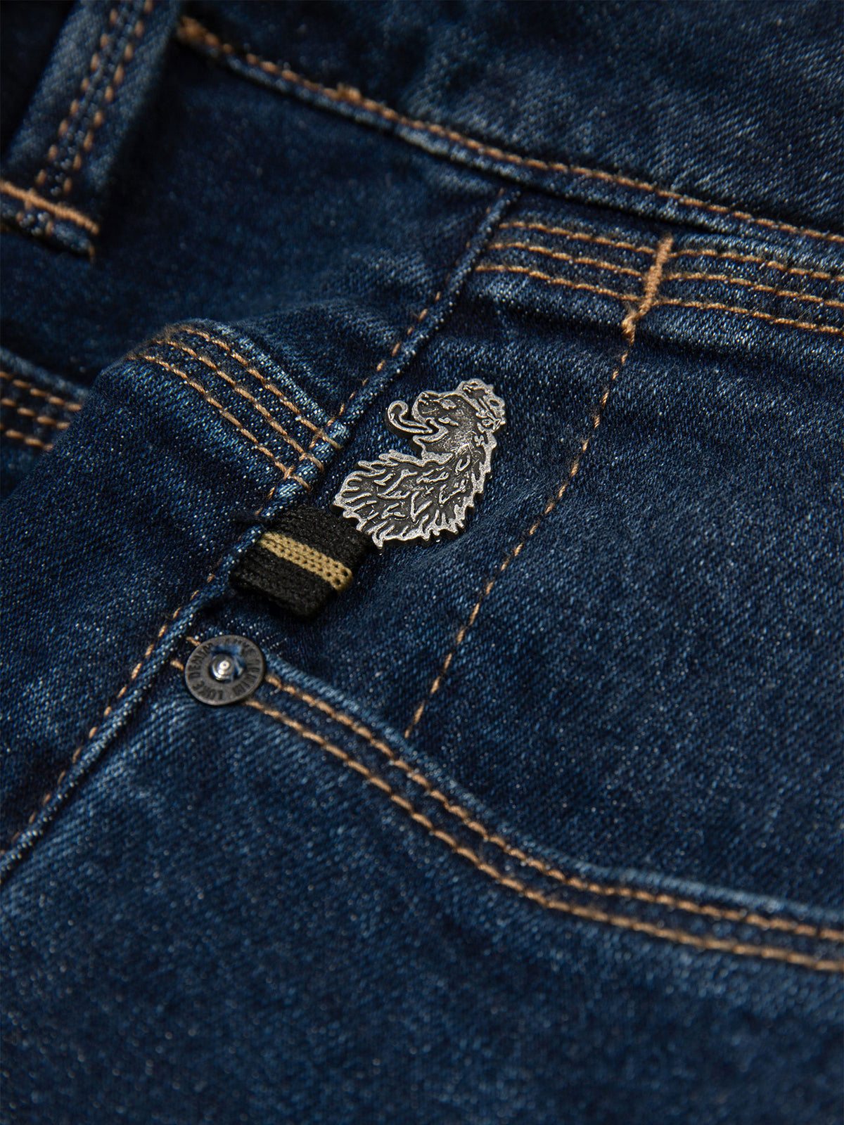 Men's blue jeans.