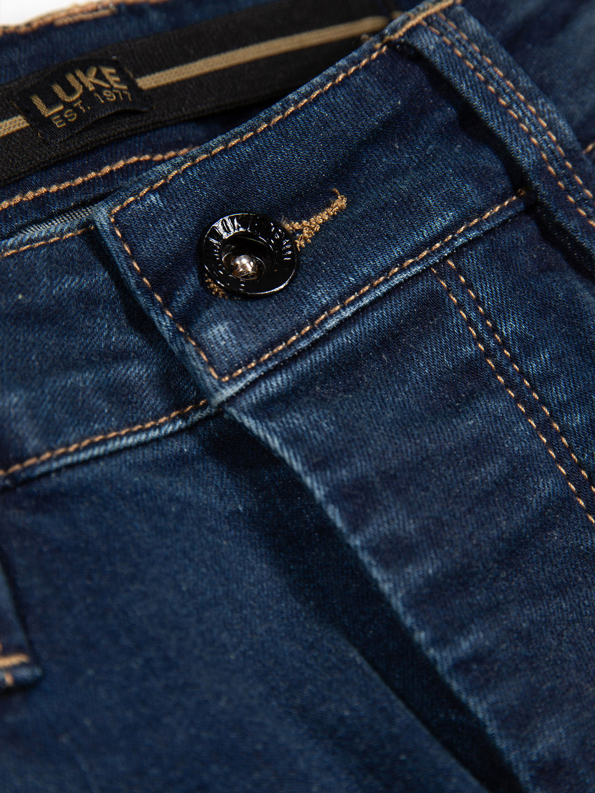 Men's blue jeans.