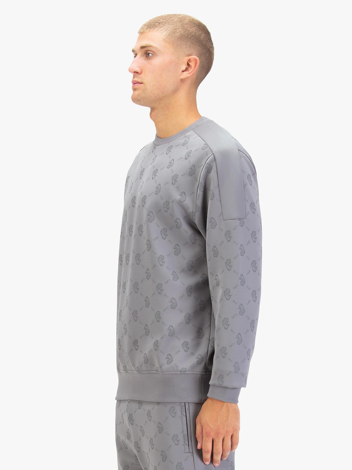 GAZZAS TEARS OVERPRINT SWEATSHIRT