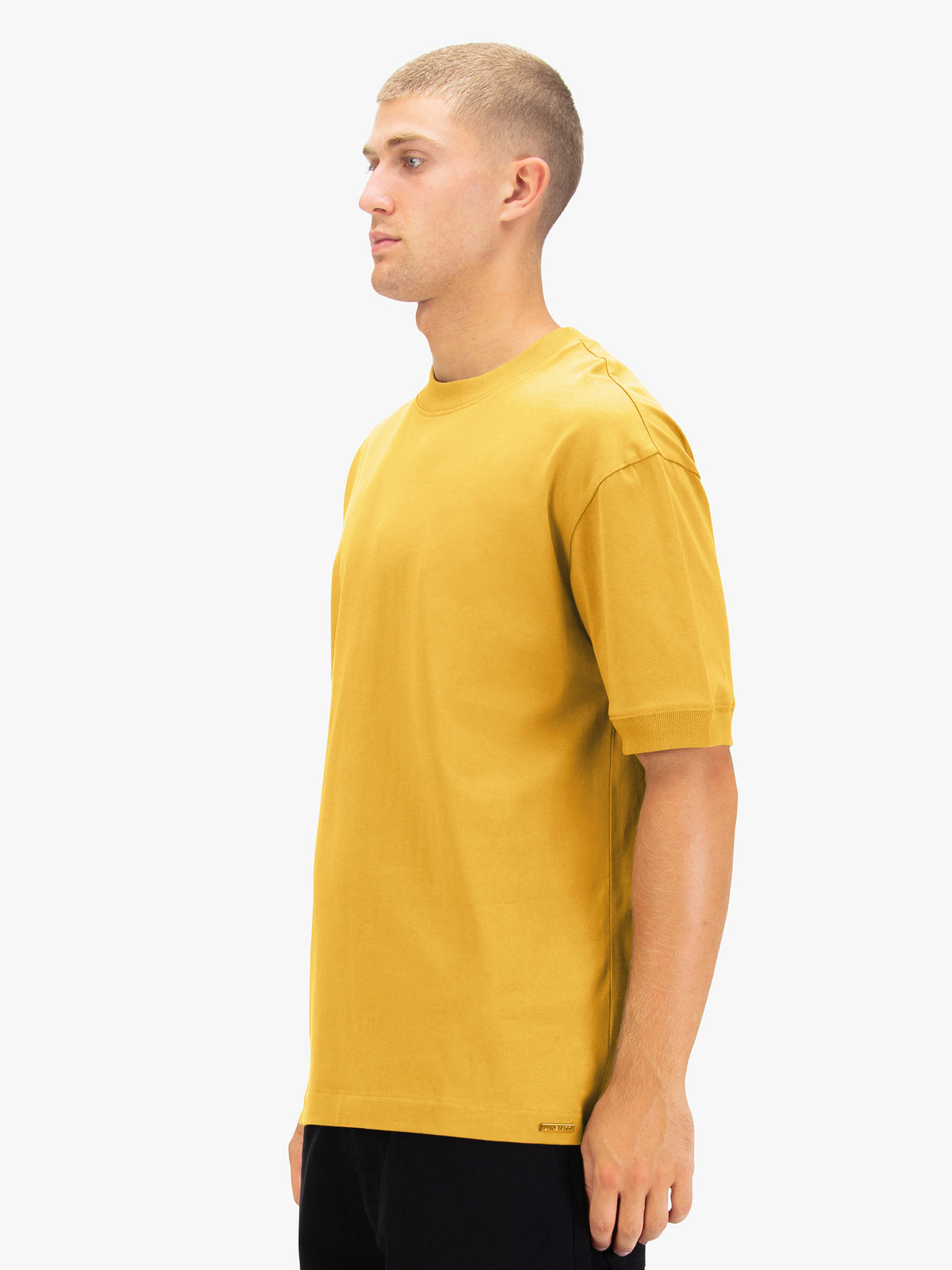 Men's relaxed-fit yellow t-shirt with crew neck and short sleeves, back view