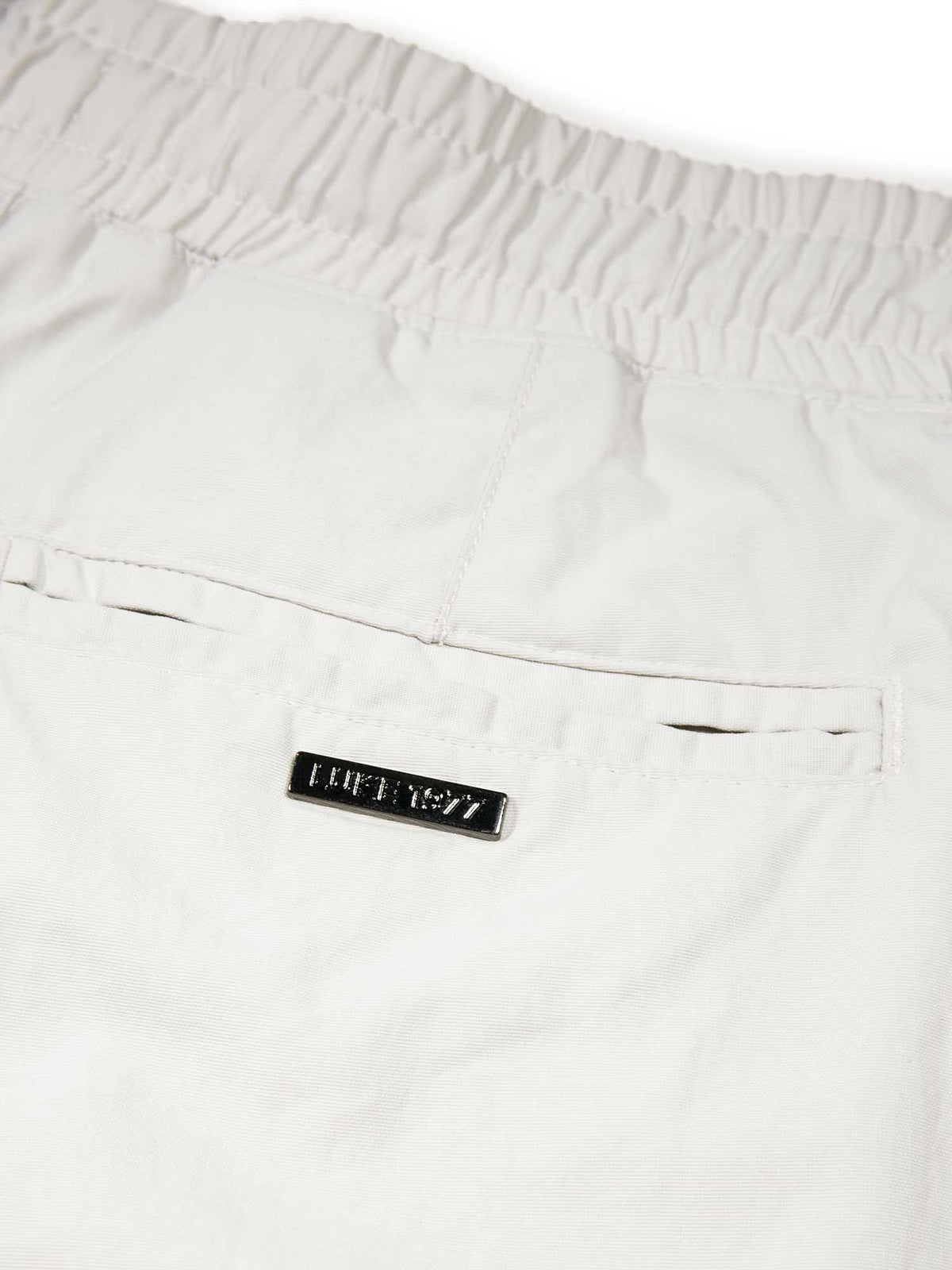 Men's grey shorts with elasticated waistband, detail view 2