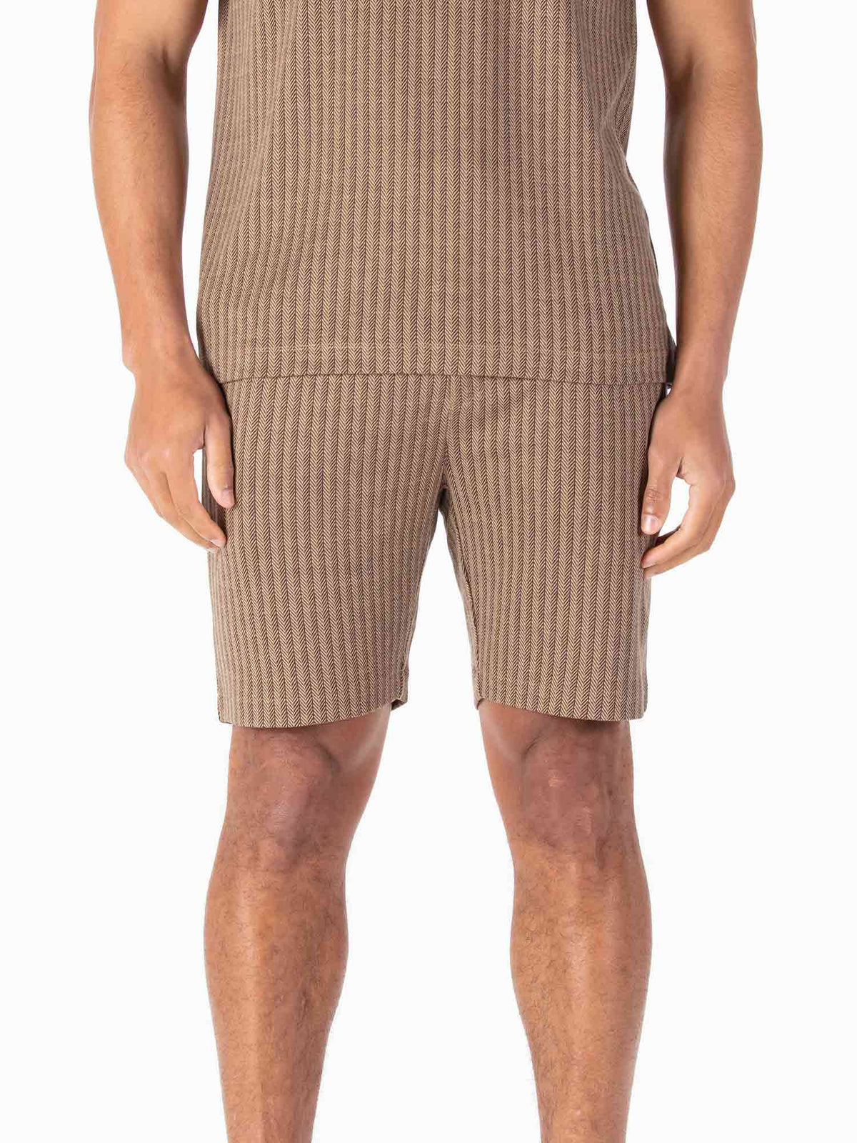 LAKI TEXTURED SHORTS