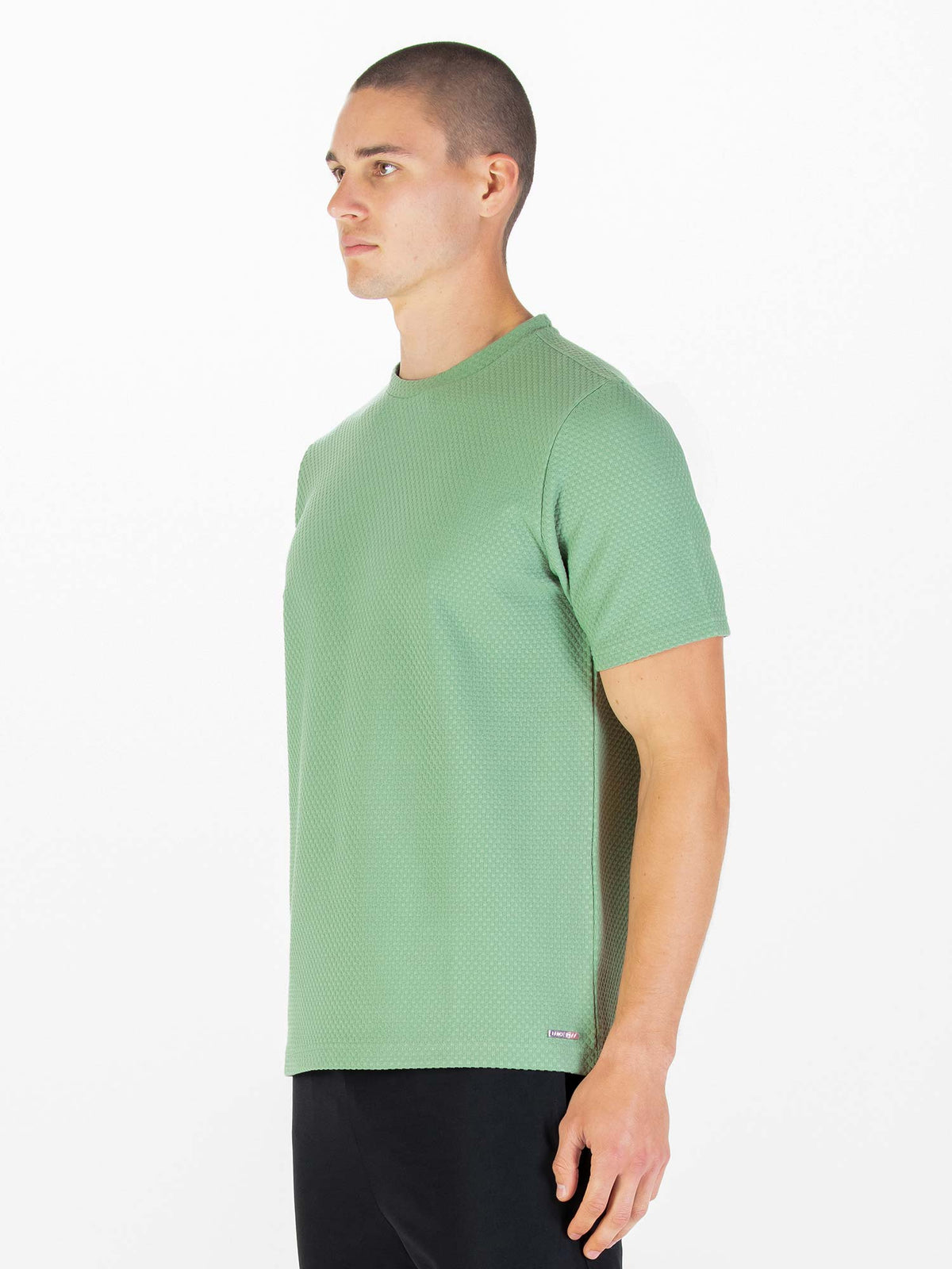 Men's green t-shirt with crew neck and short sleeves.
