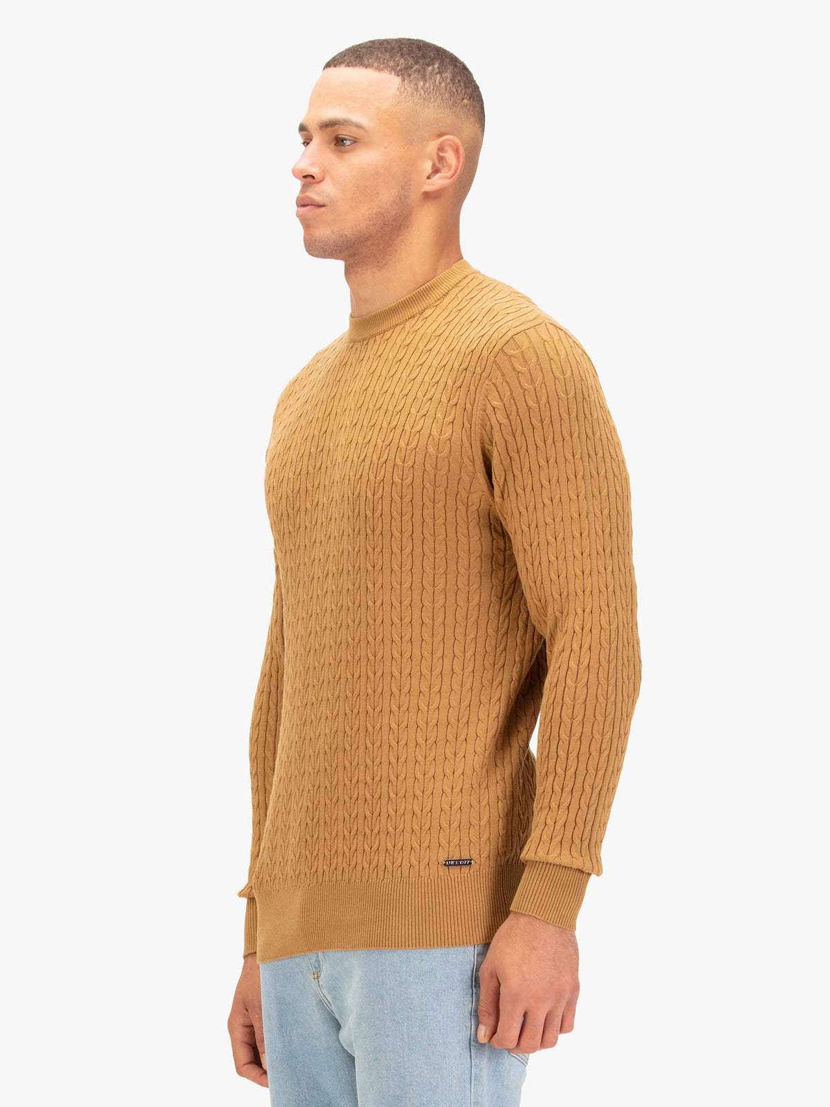 THE HAMPTONS TEXTURED KNITTED JUMPER