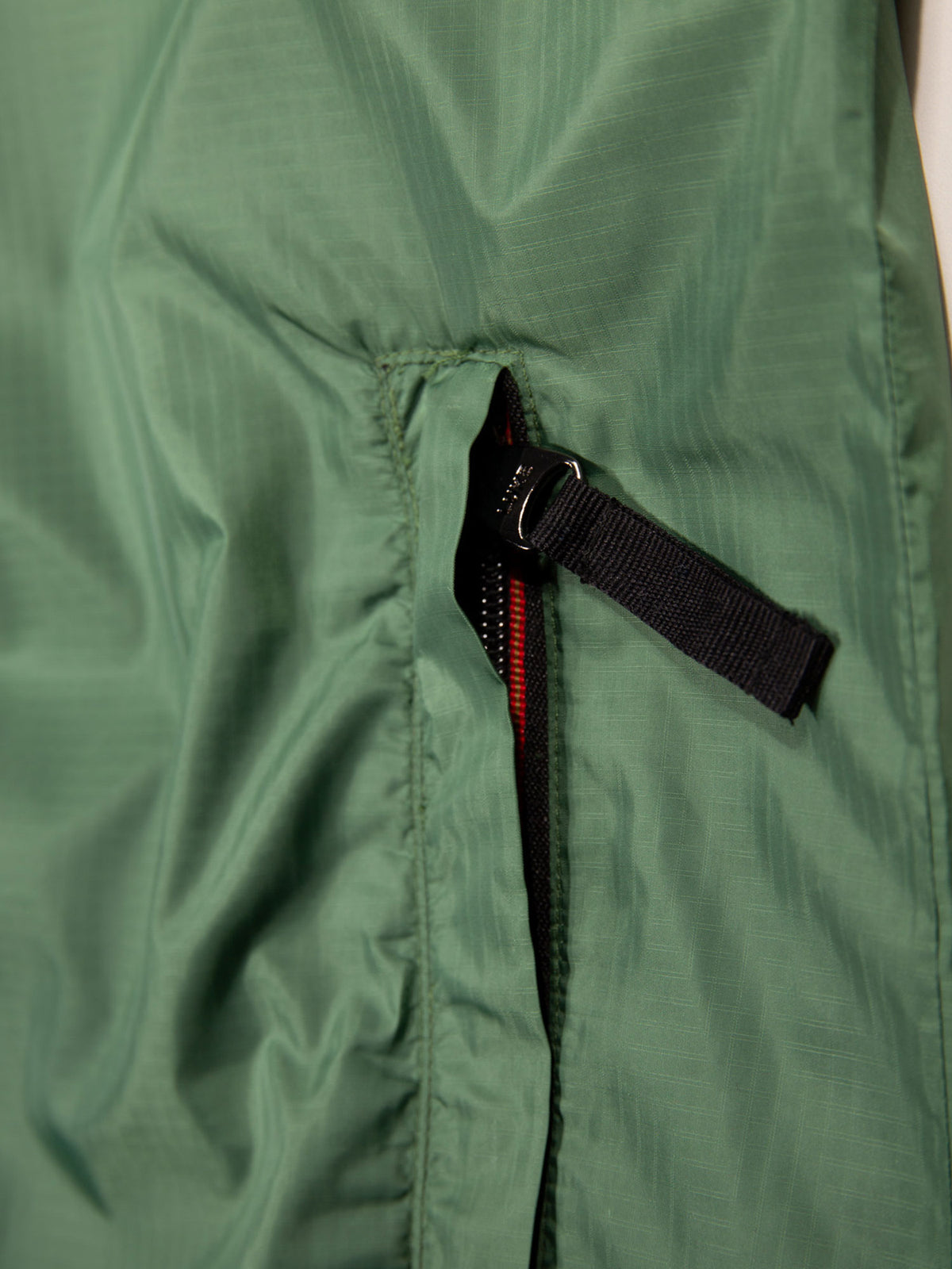 GARNEDD LIGHTWEIGHT NYLON JACKET