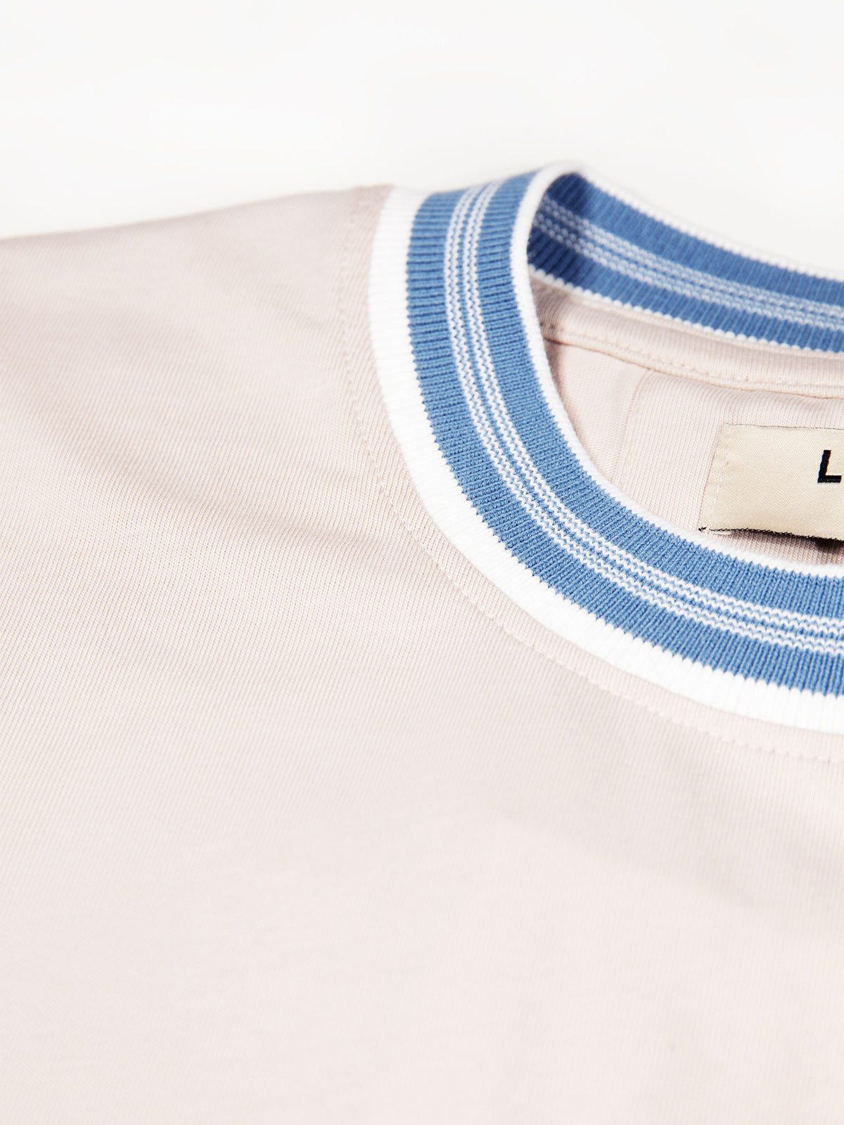 Men's beige t-shirt with crew neck and short sleeves.