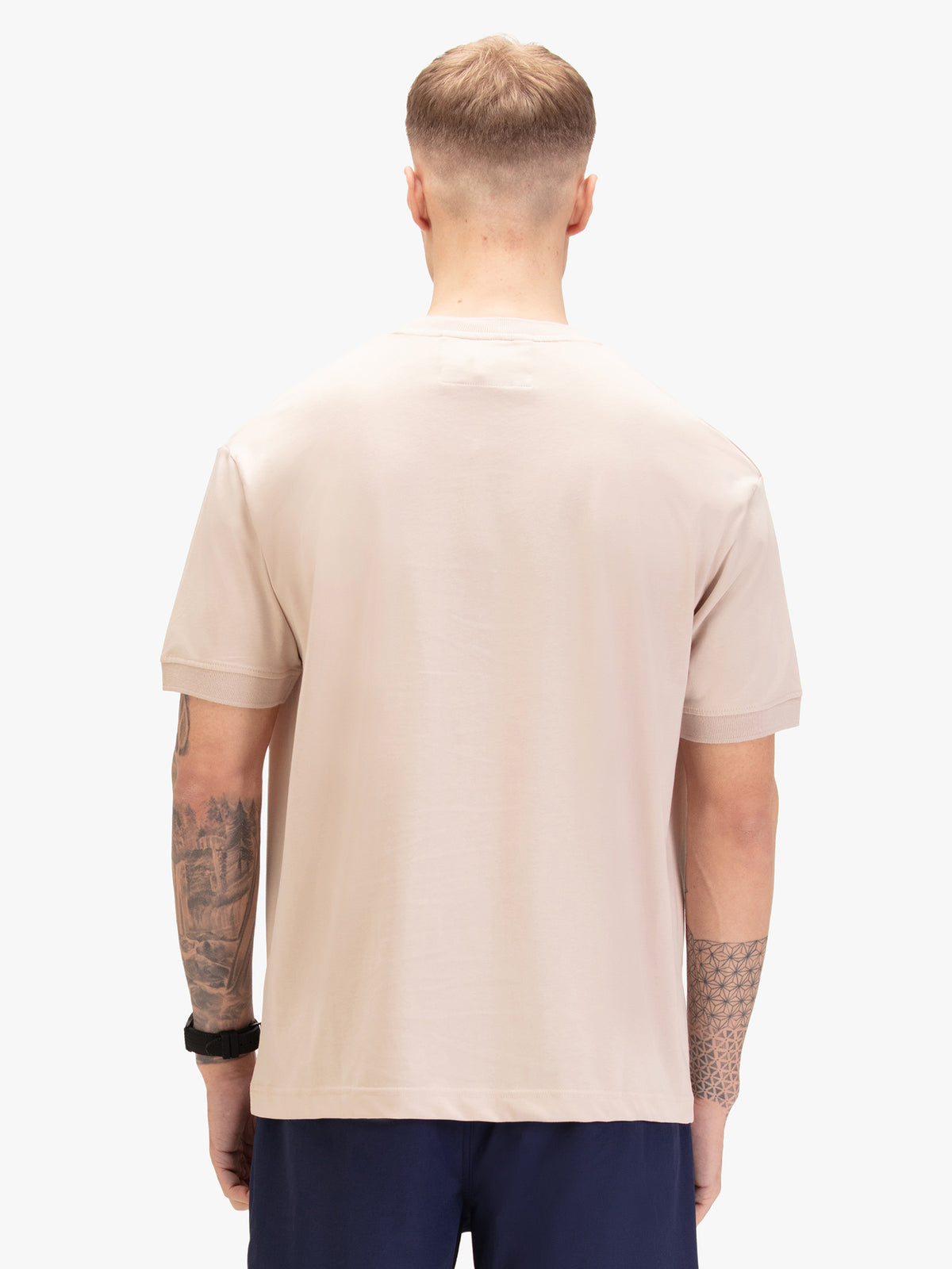 Men's beige t-shirt with crew neck and short sleeves.