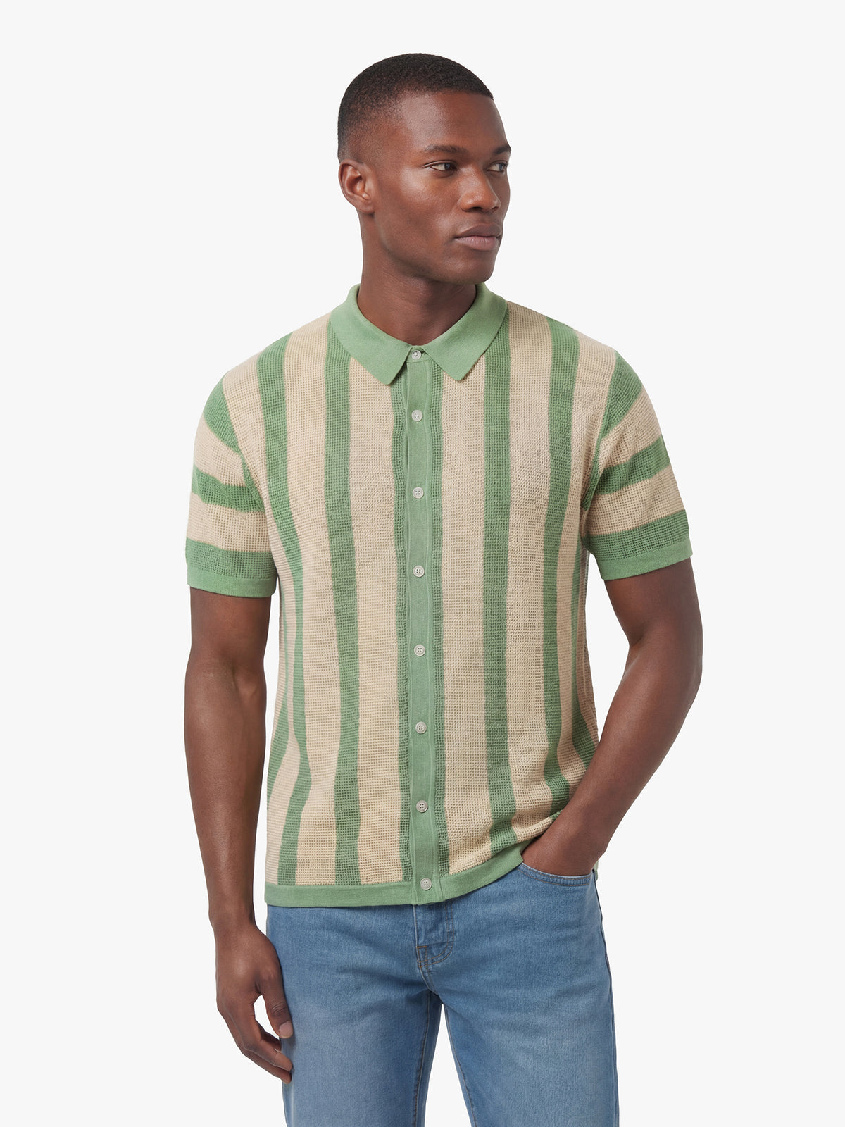 Men's green knitted polo with polo collar, detail view 1