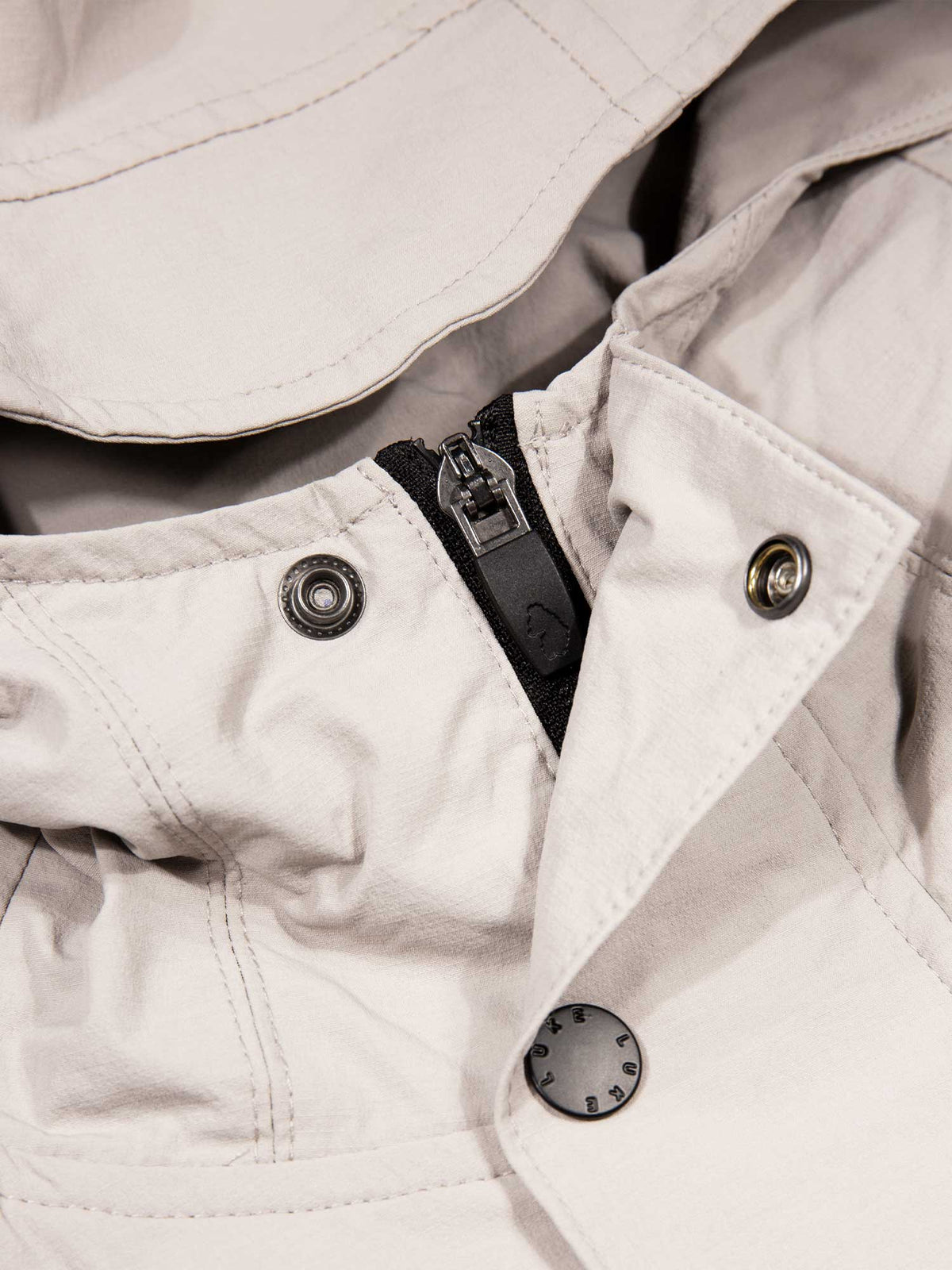 Men's grey jacket with zip-up front, detail view 1