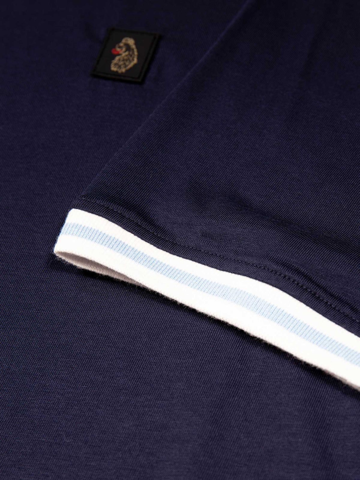 Men's navy t-shirt with crew neck and short sleeves, detail view 3