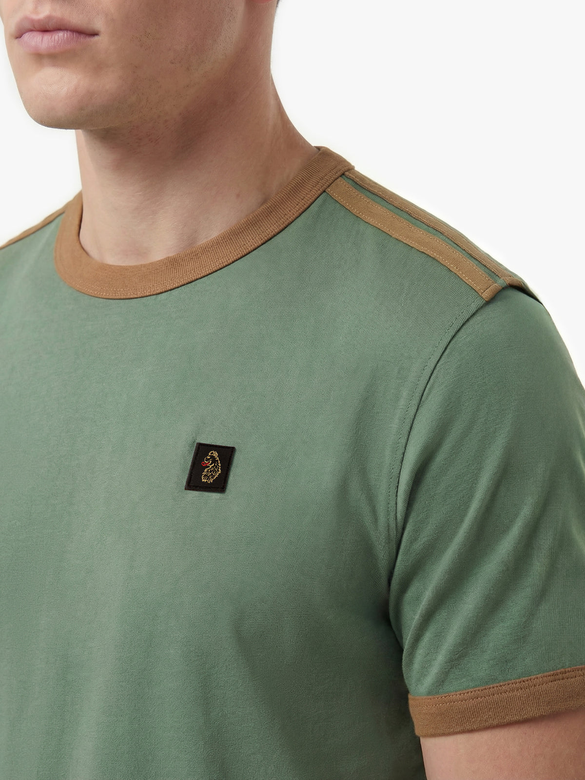 Men's green t-shirt with crew neck and short sleeves, detail view 1
