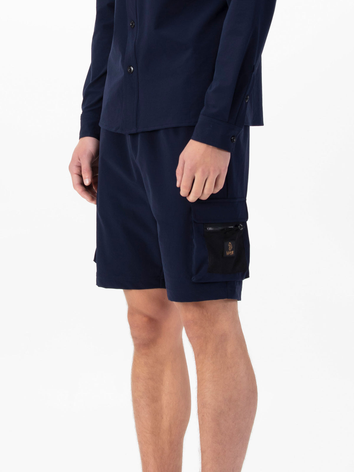 OPTIMIZE WOVEN SHORTS