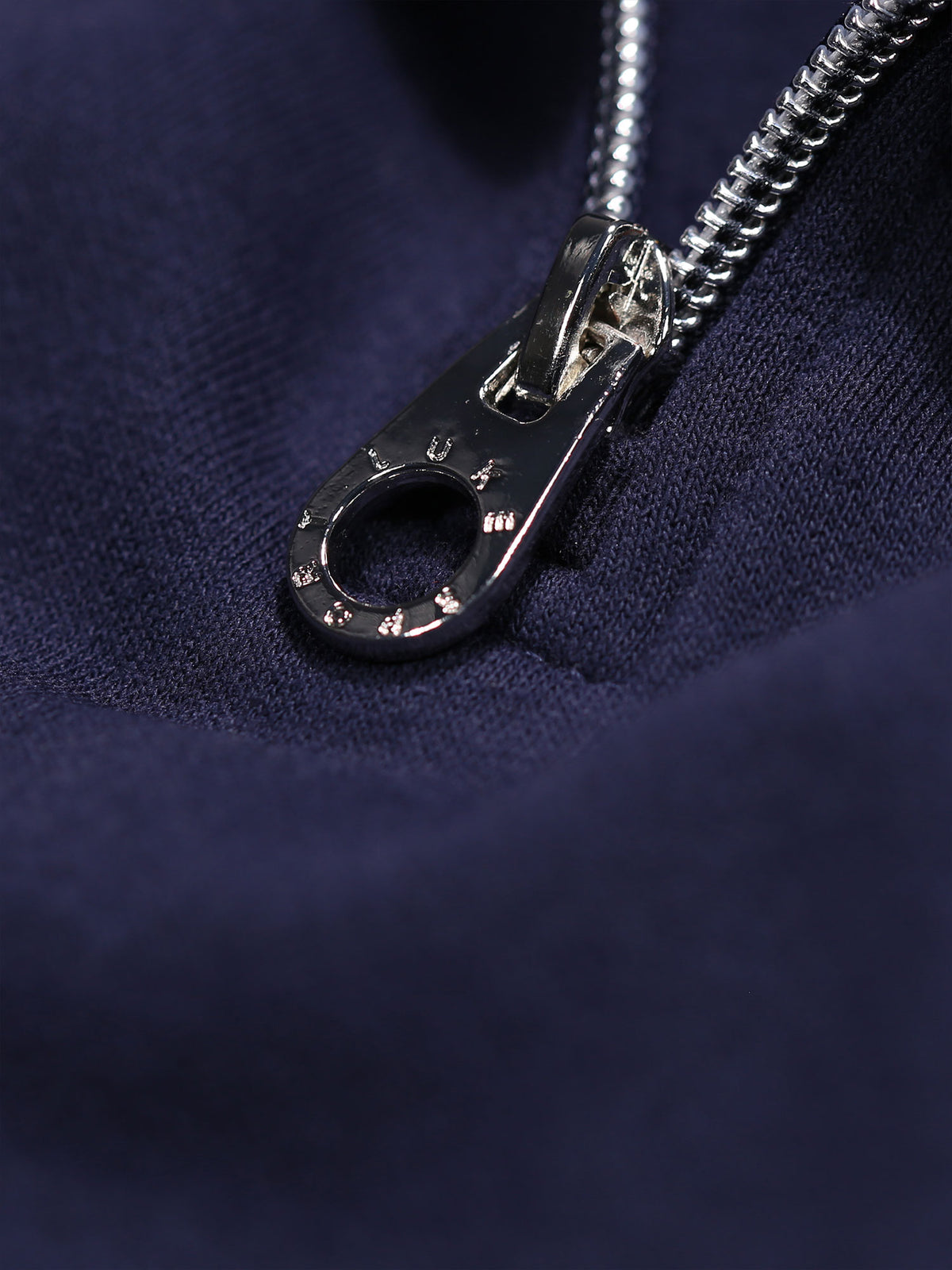 Men's navy sweatshirt.