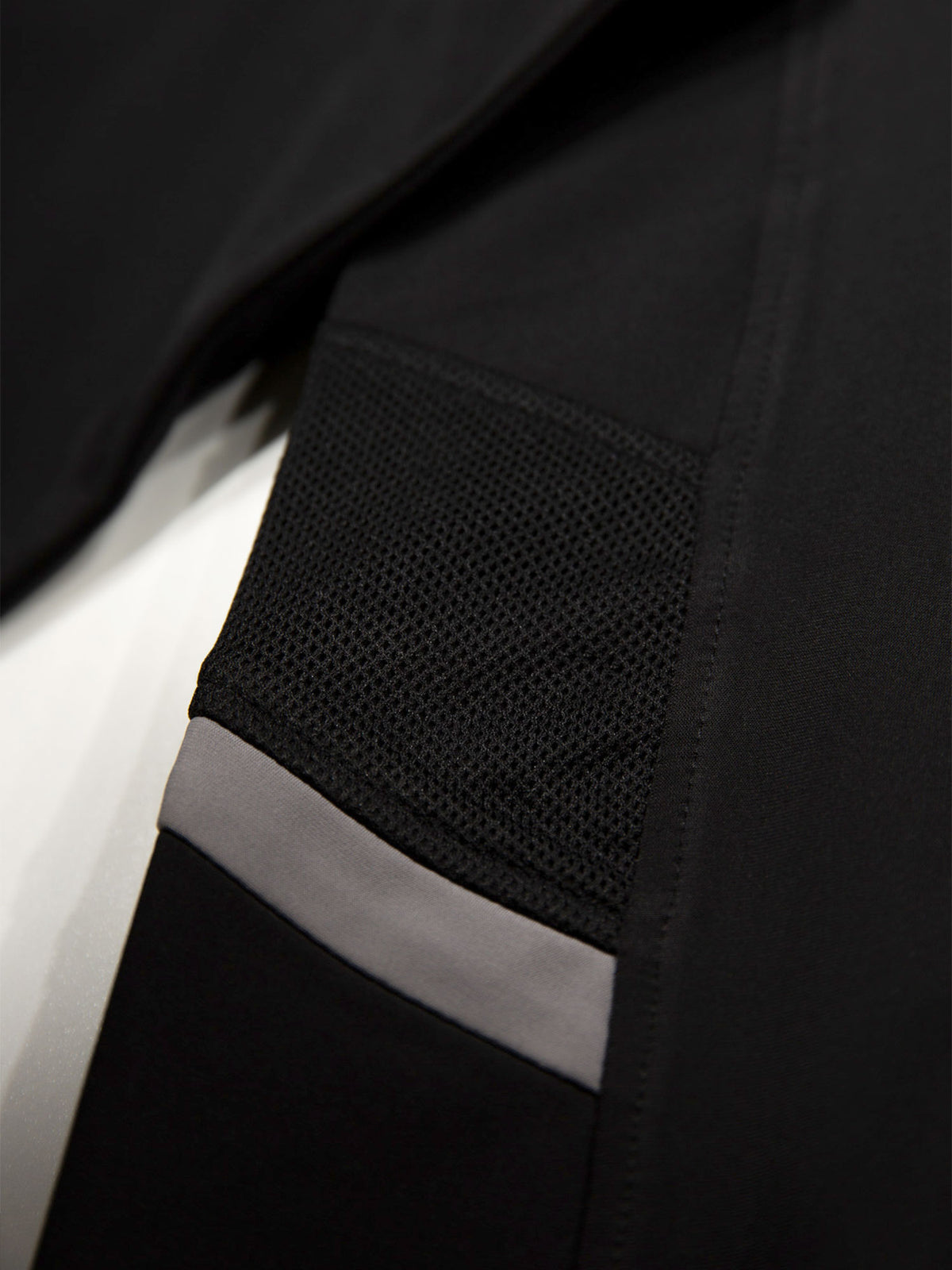 LOCK OUT 1000 QUARTER ZIP PERFORMANCE SWEATSHIRT