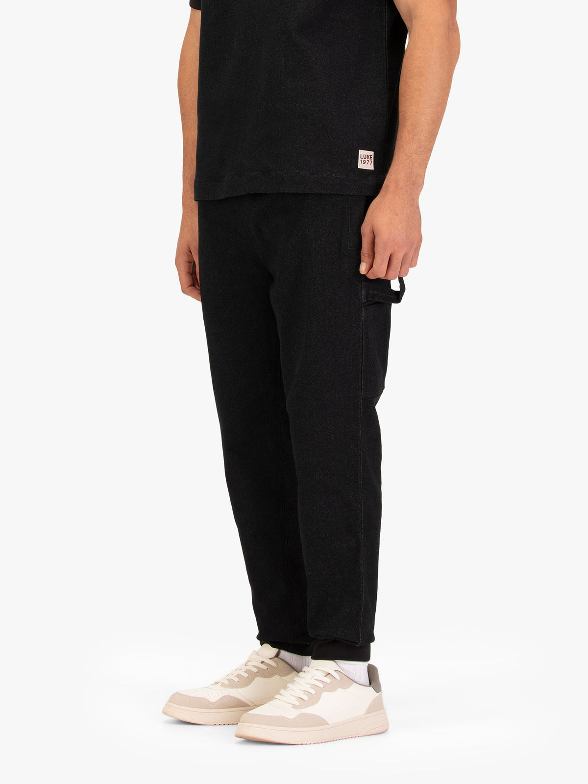 DOWEL CARPENTER JOGGERS