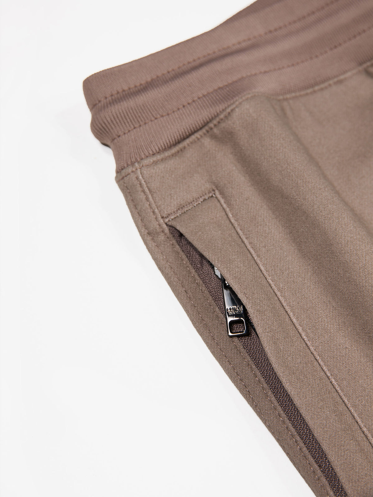 DOWEL CARPENTER JOGGERS