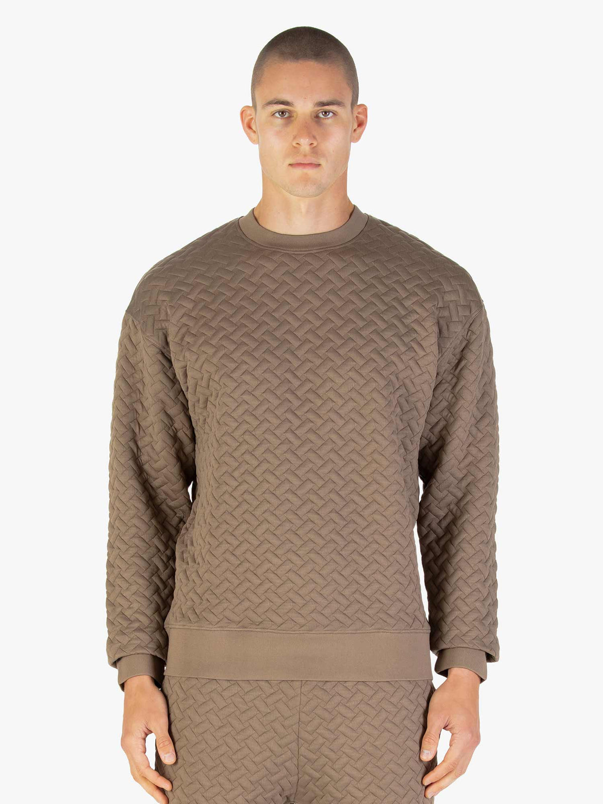 Men's brown sweatshirt.