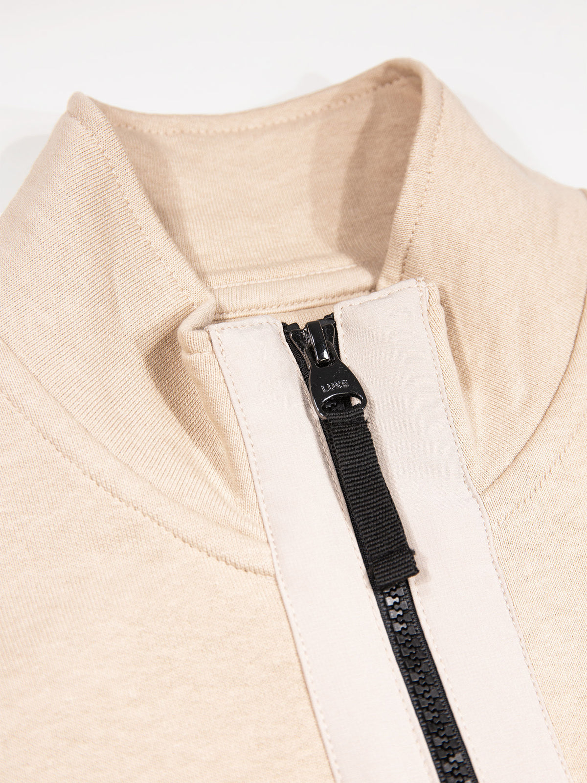 Men's beige sweatshirt.