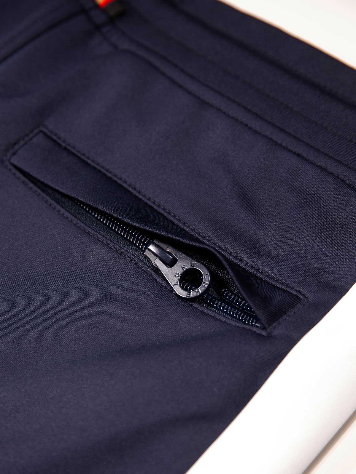 HAKON PANEL DETAIL SHORT