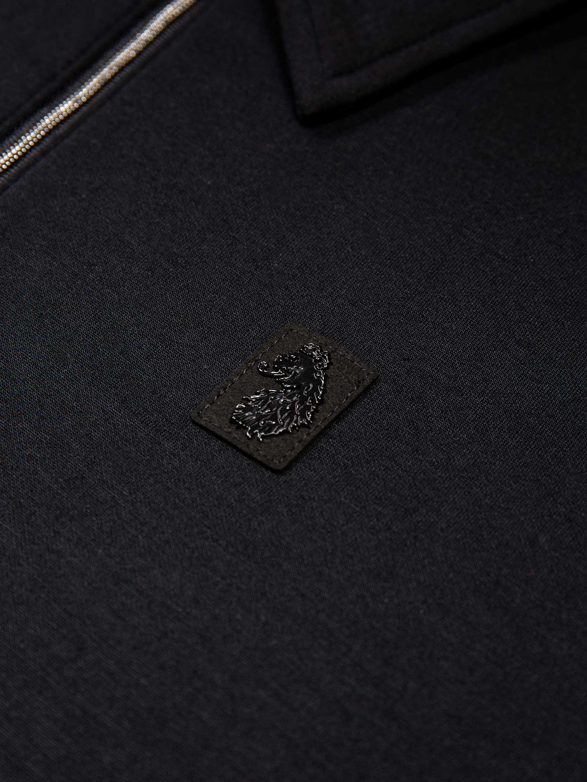 Men's black polo shirt with polo collar, detail view 2