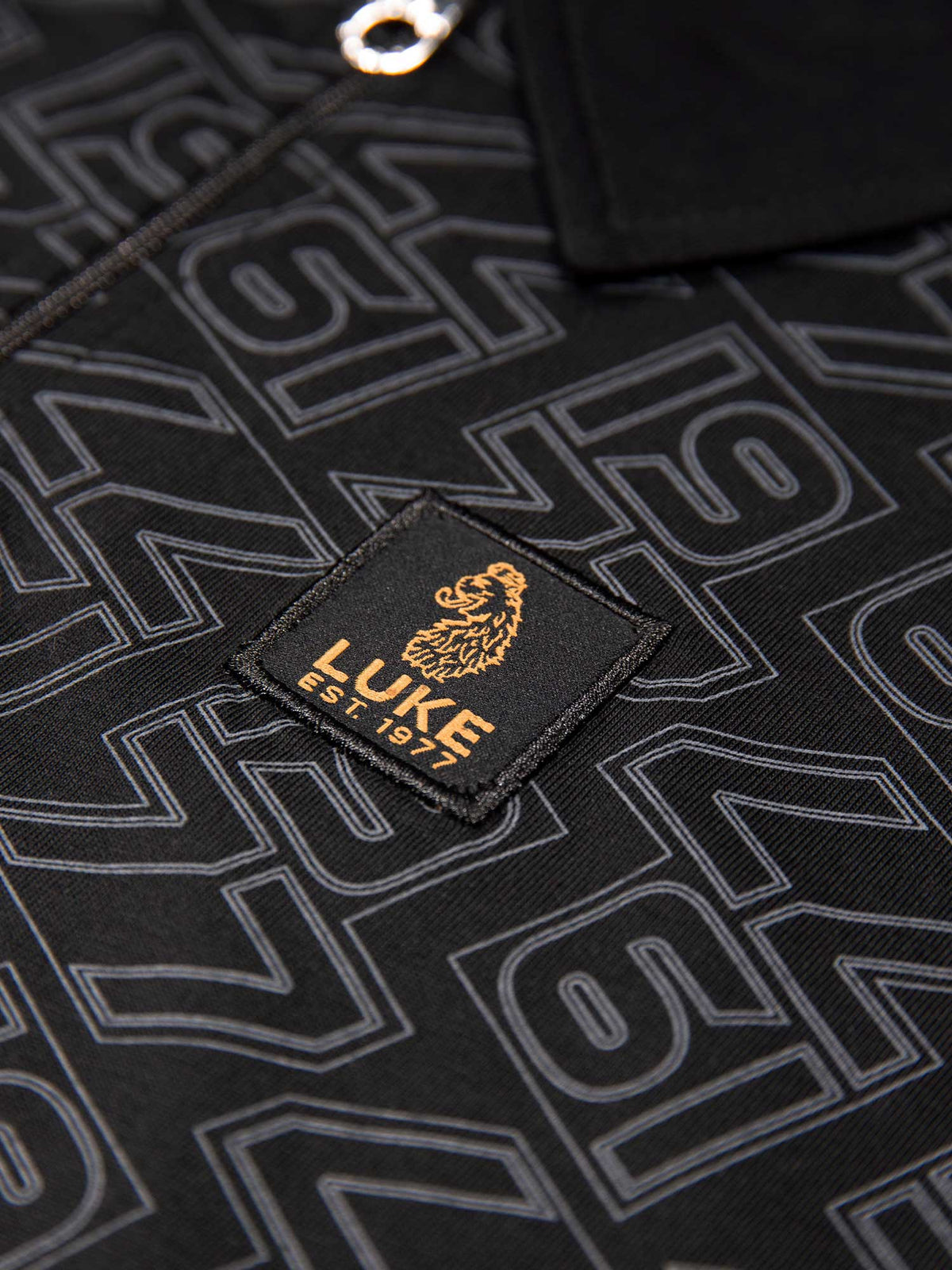 Men's black polo shirt with polo collar, detail view 2