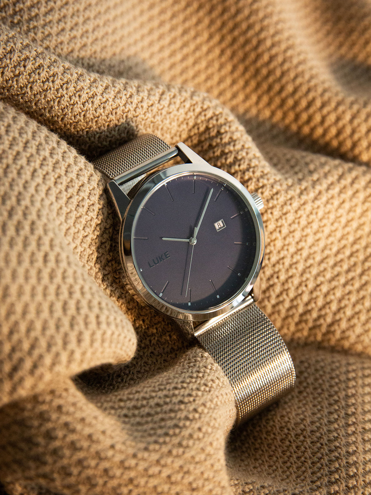 Men's watch.