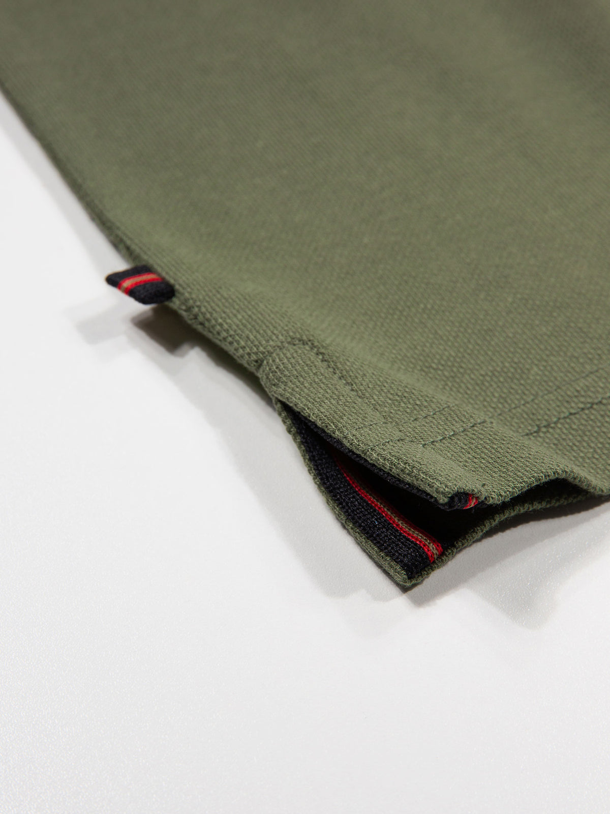 Men's green polo shirt with polo collar, detail view 3