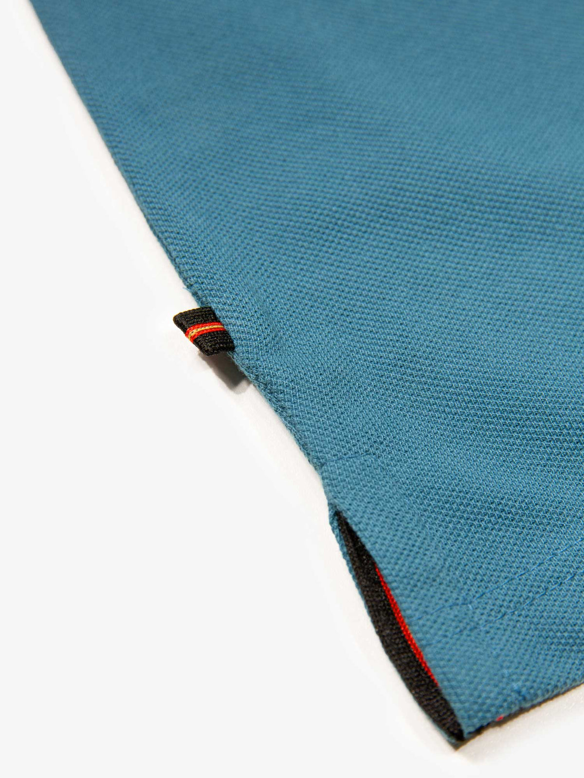 Men's blue polo shirt with polo collar, detail view 3