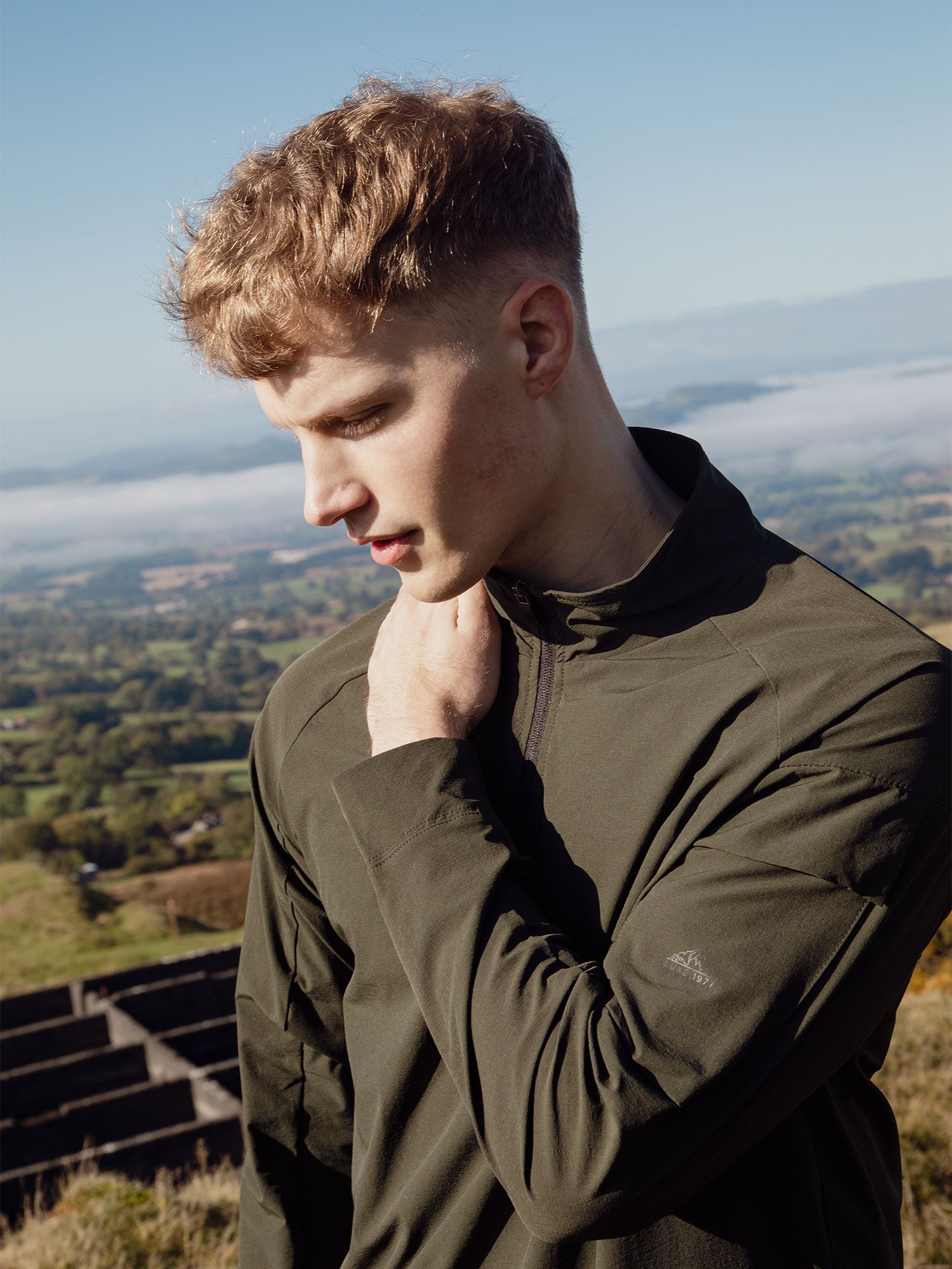 COGNE ZIP FUNNEL SWEATSHIRT