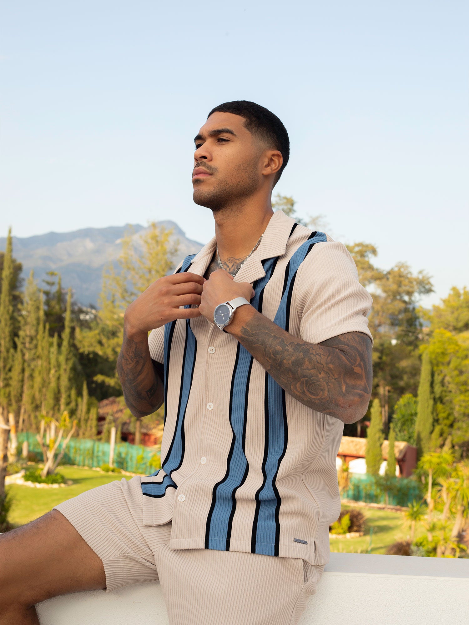 HELSTON RIBBED TEXTURED SHORTS