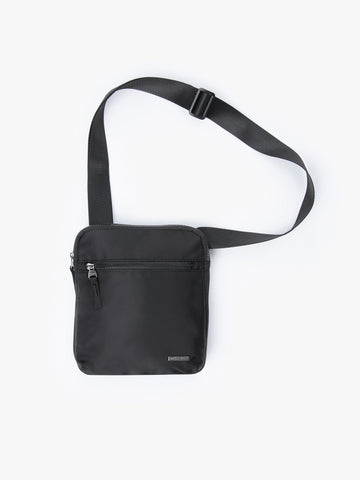 Men's black bag.