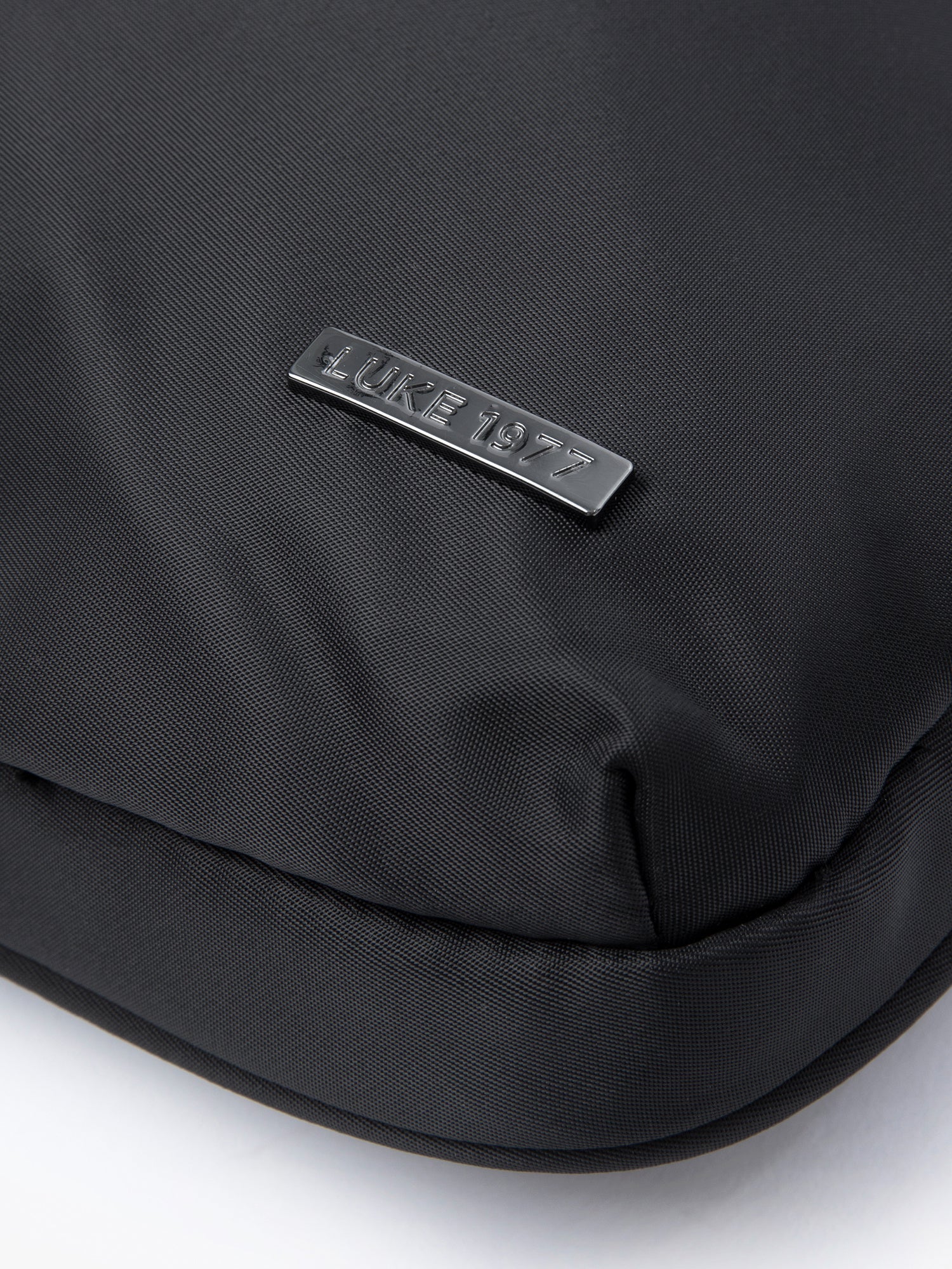 INDEED CROSSBODY BAG