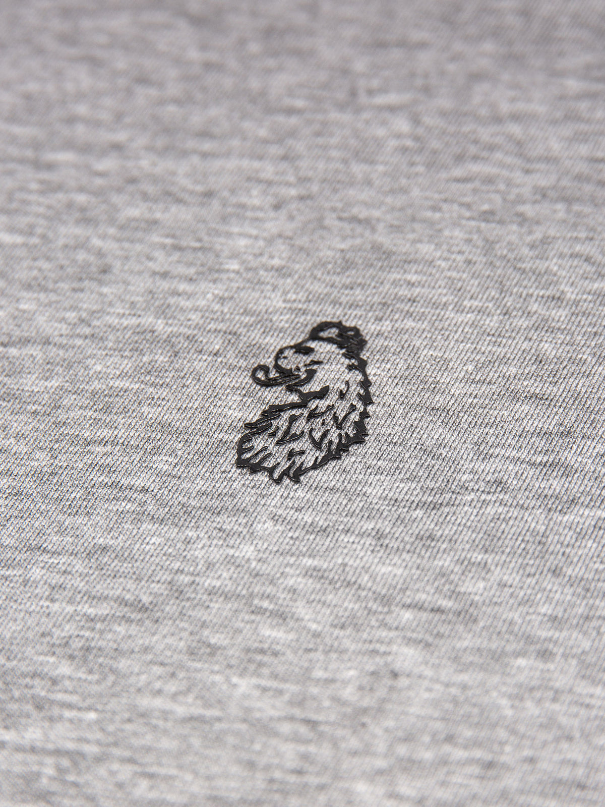 Men's grey t-shirt with crew neck - close up lion motif.