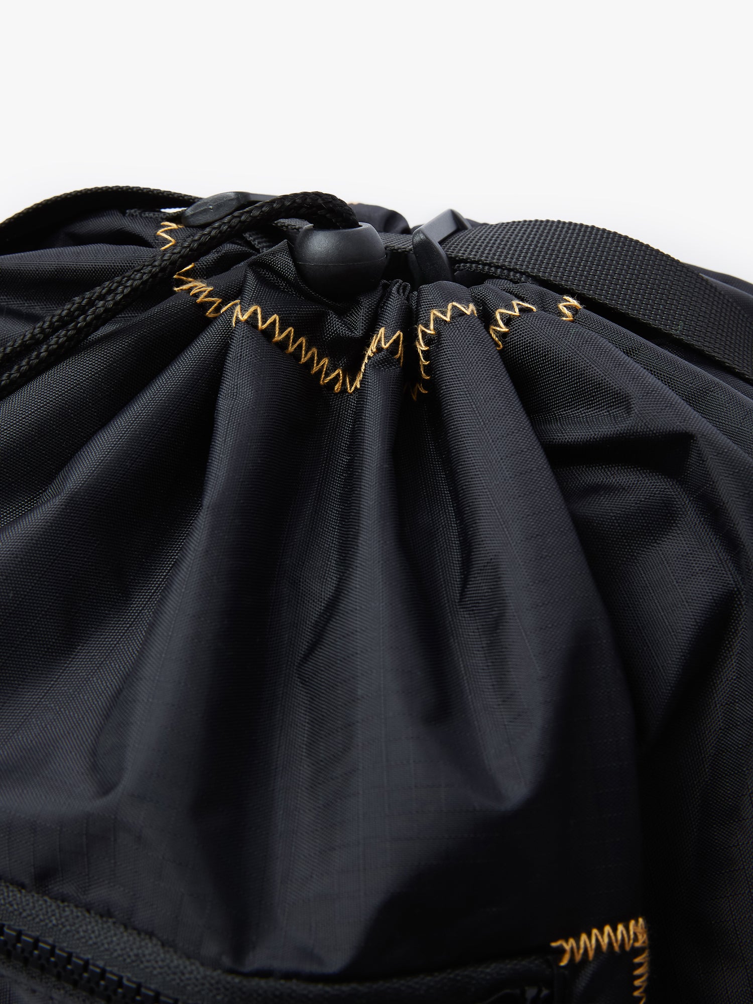 CERZA DRAWSTRING BACKPACK