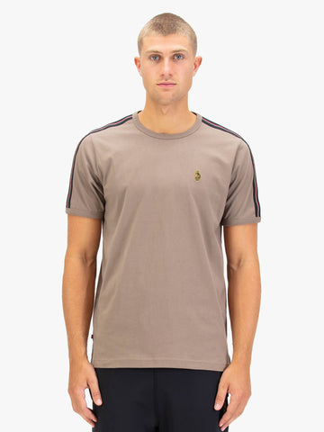 Men's brown t-shirt with crew neck and short sleeves, worn by a model, front view