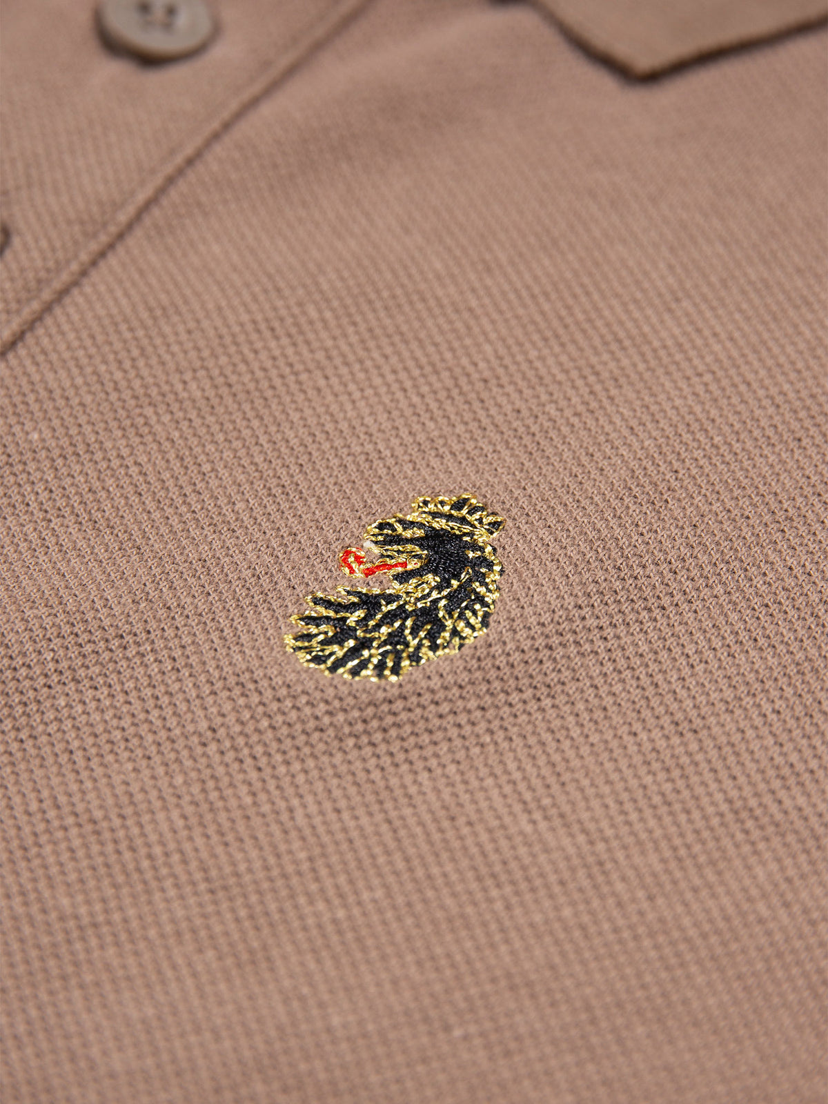 Men's brown polo shirt with polo collar, detail view 3
