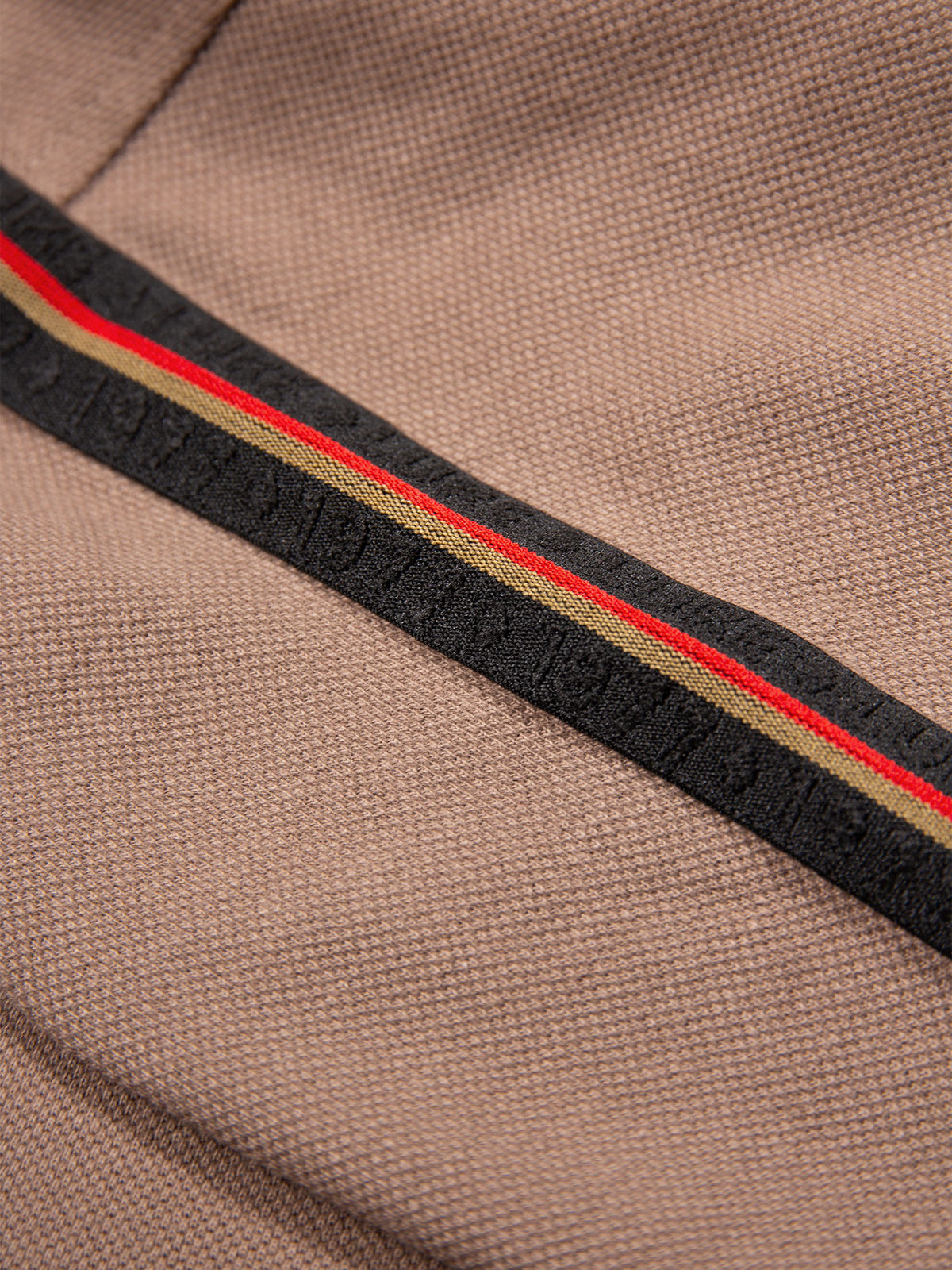 Men's brown polo shirt with polo collar, detail view 2