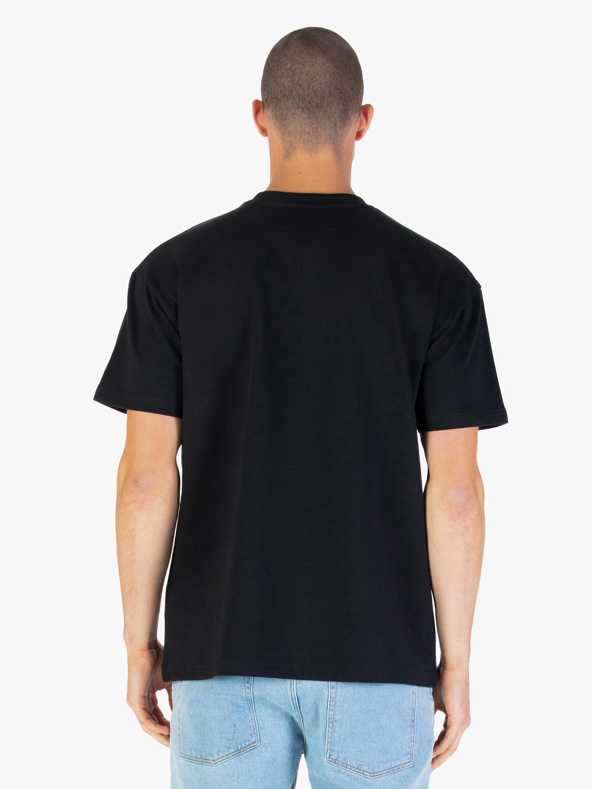 Men's relaxed-fit multi t-shirt with crew neck and short sleeves.