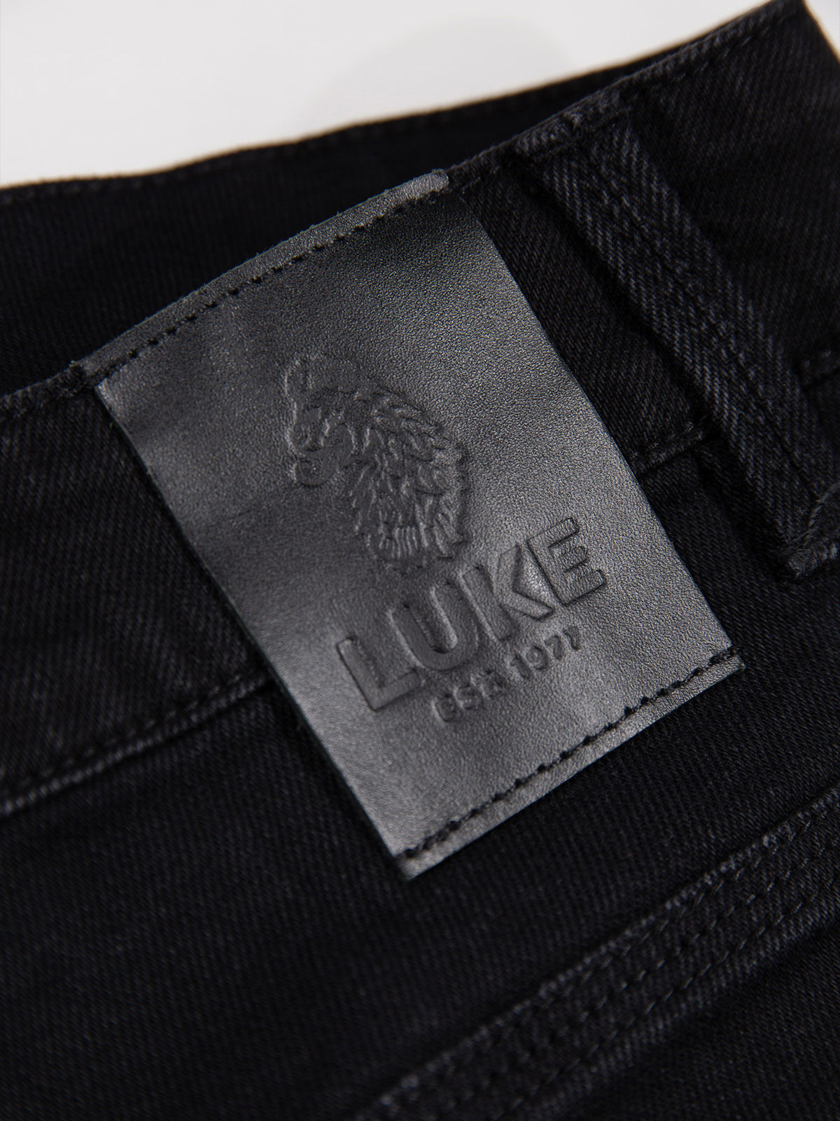 SHORT EDWARD BLACK DENIM SHORTS