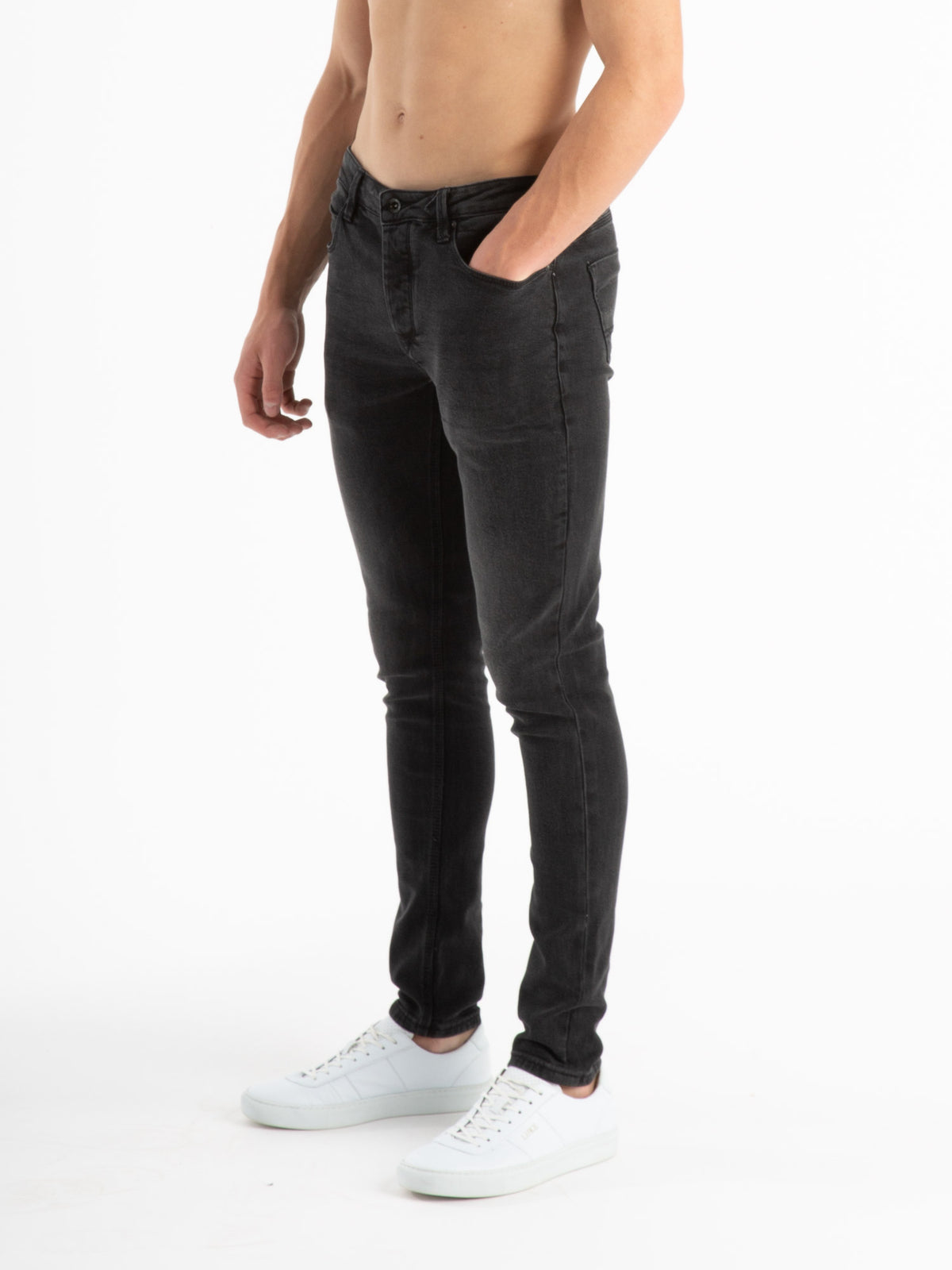 VAC SLIM FIT BLACK LIGHT WASH JEANS