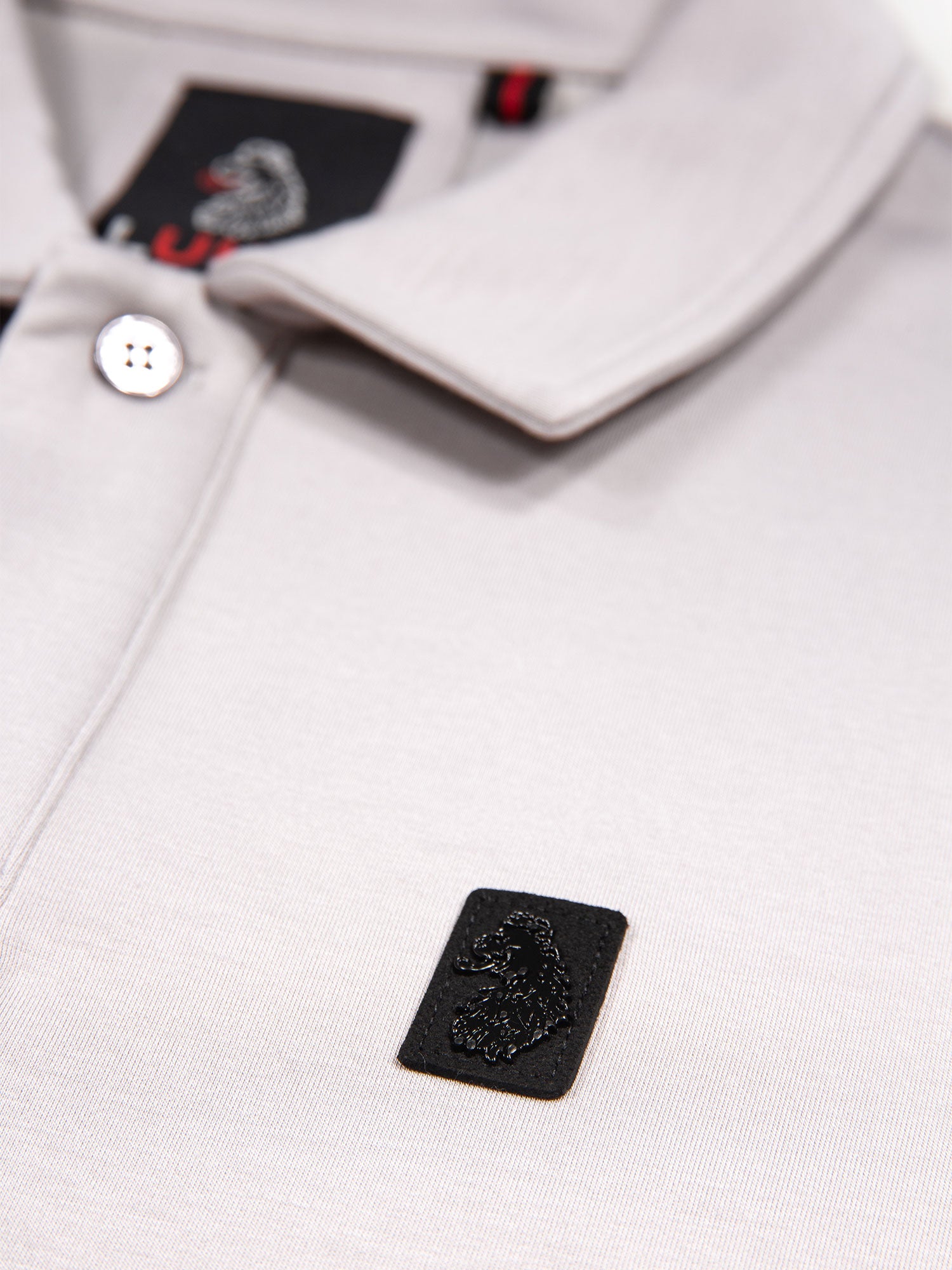 BREATHTAKING MODAL POLO