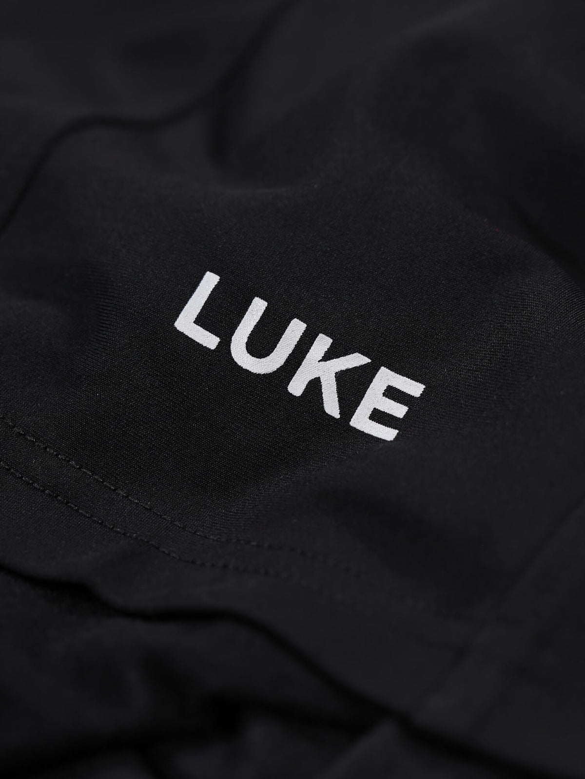 LOCK OUT QUARTER-ZIP PERFORMANCE SWEAT