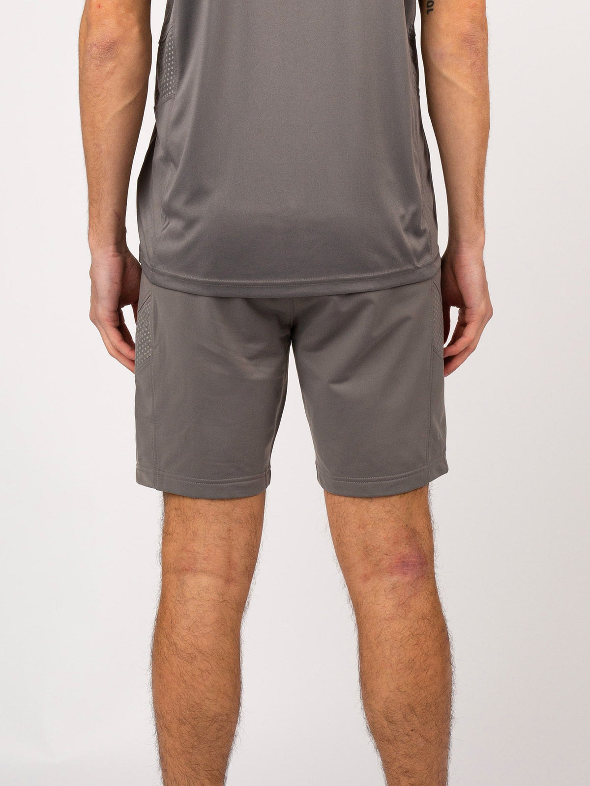 BAR TRAINING SHORTS