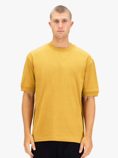 Men's relaxed-fit yellow t-shirt with crew neck and short sleeves, front view