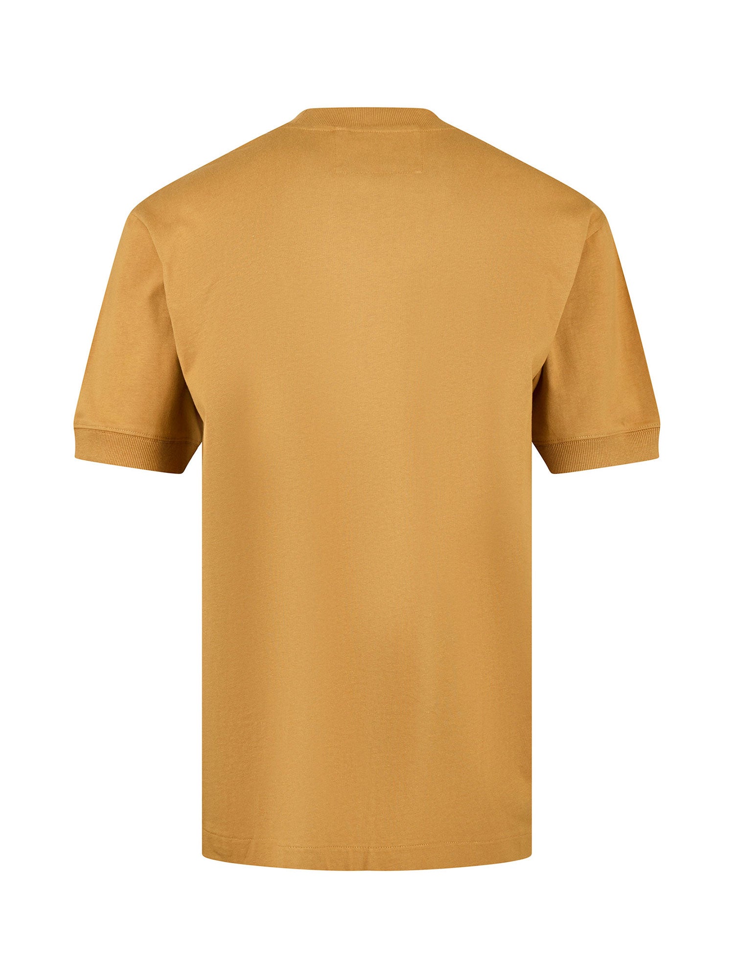 WHO WEARS THE RELAXED FIT T-SHIRT