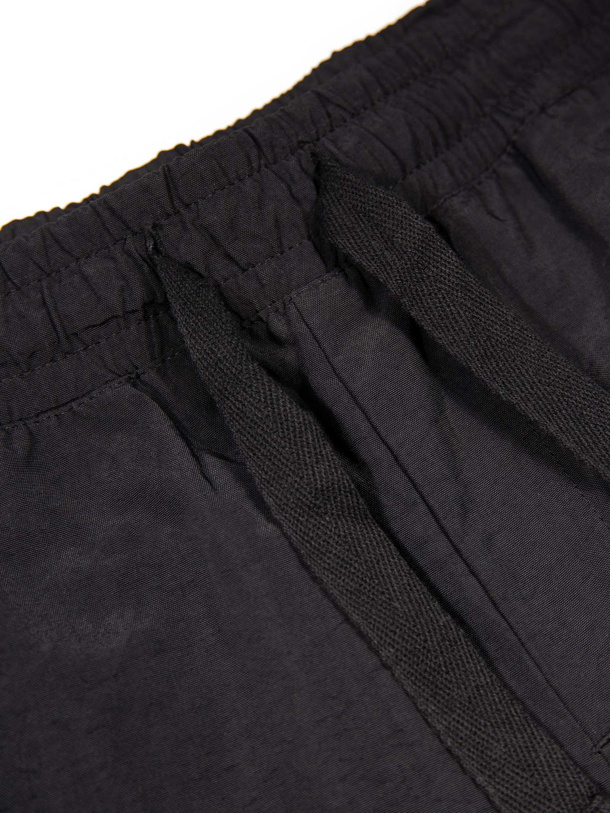Men's black shorts with elasticated waistband, detail view 1