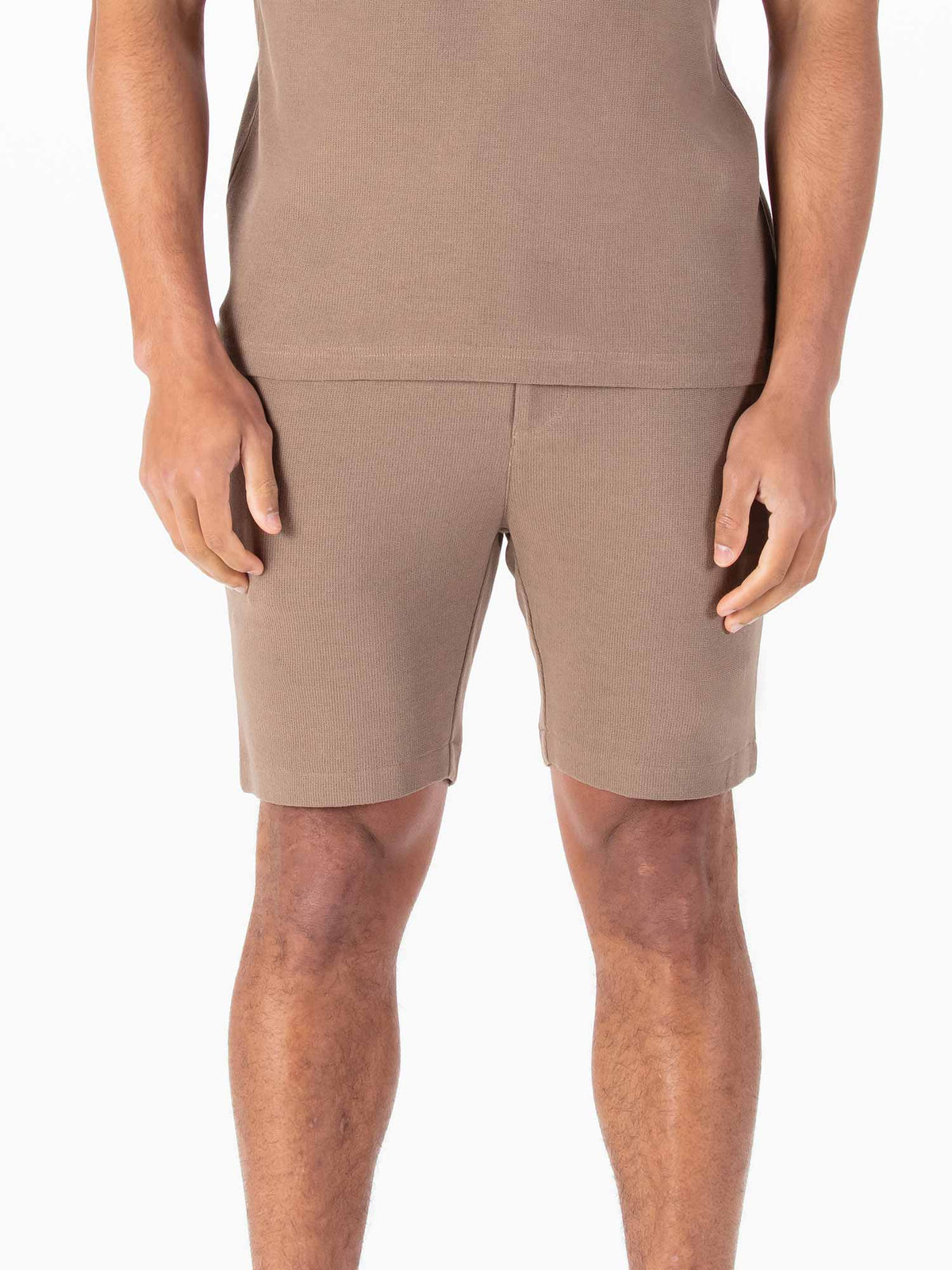 LAKI TEXTURED SHORTS